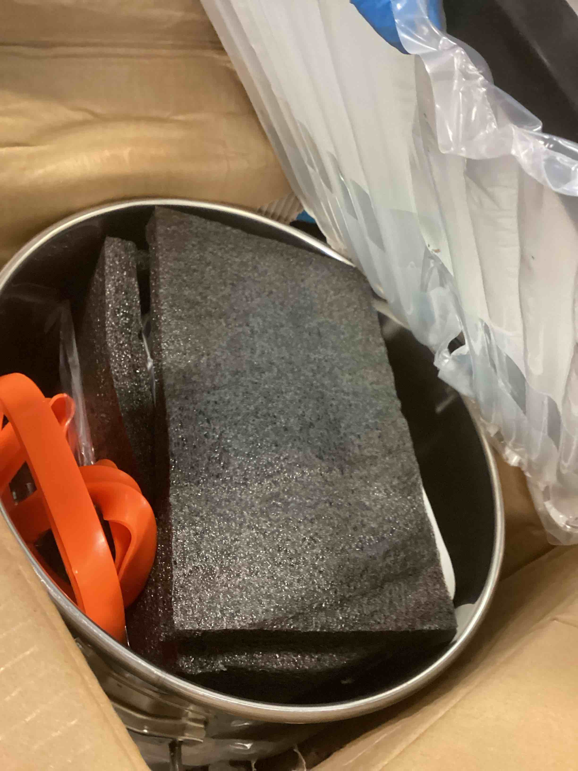 https://s3.amazonaws.com/lotting-images-prod/bidfta/TEA1290254_1742223383417.jpeg
