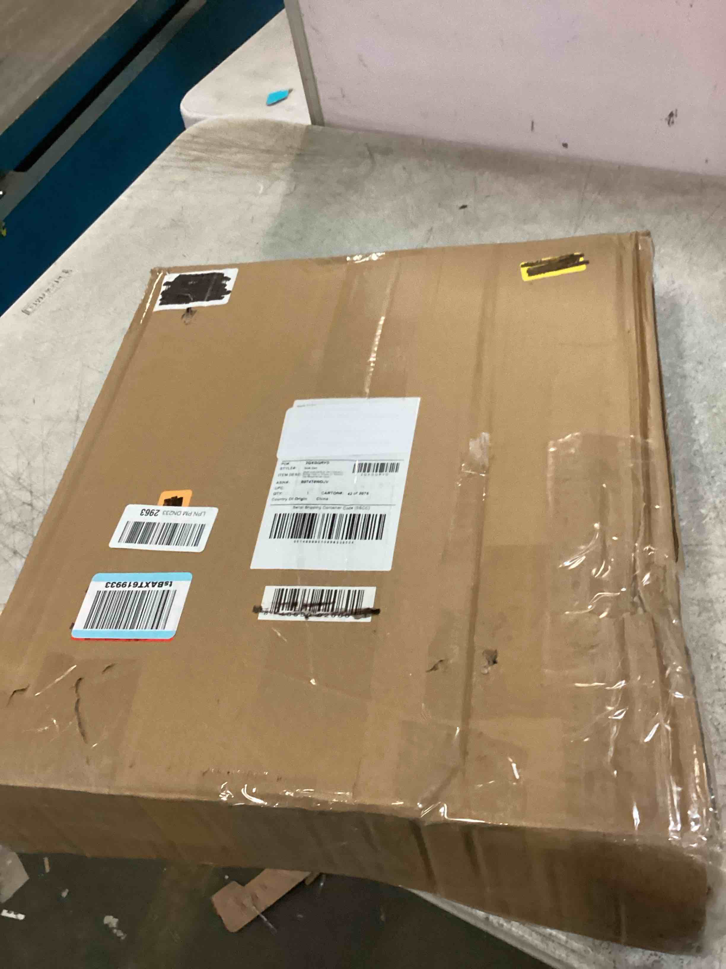 https://s3.amazonaws.com/lotting-images-prod/bidfta/TEA1291281_1741109705204.jpeg