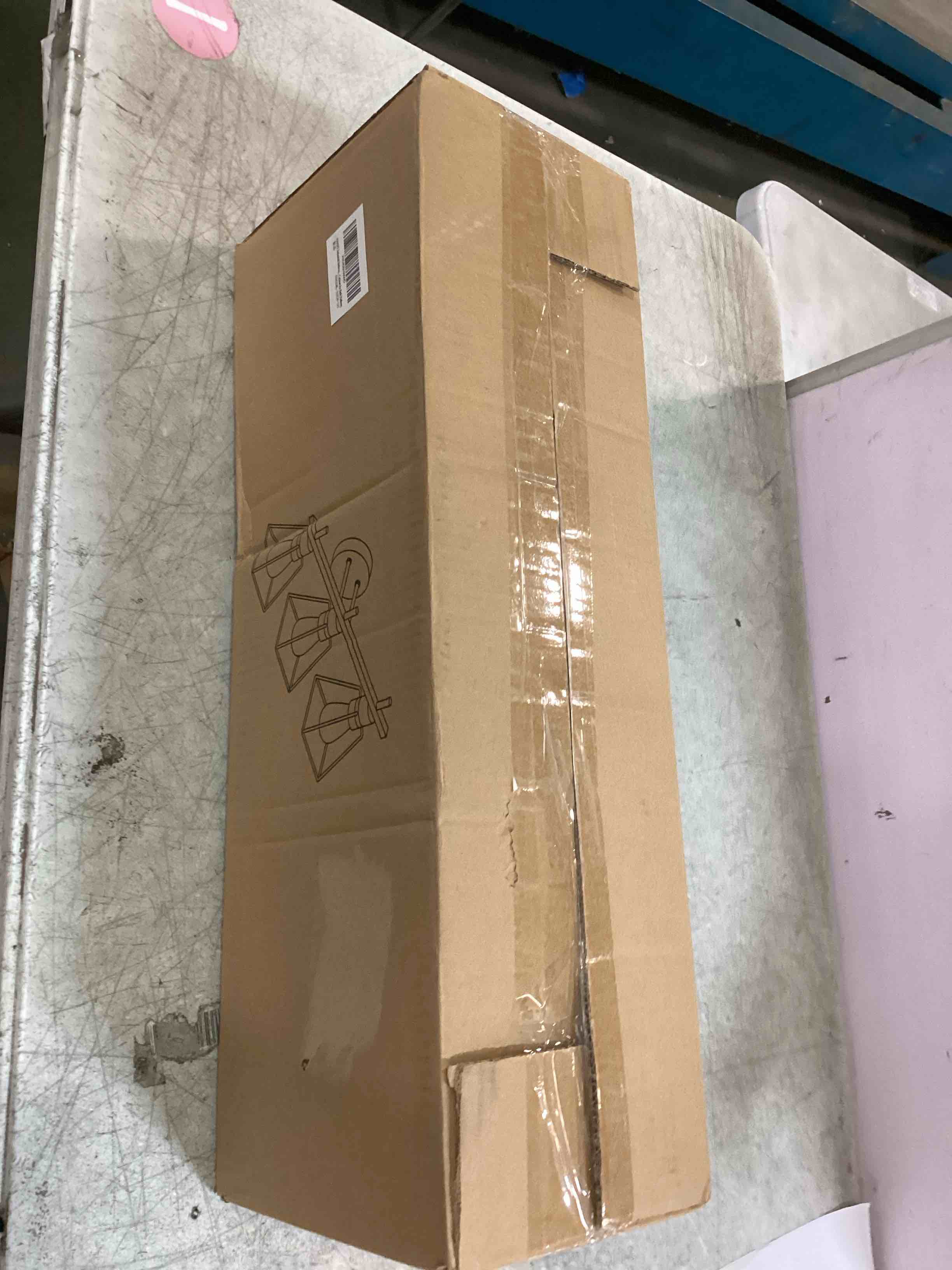 https://s3.amazonaws.com/lotting-images-prod/bidfta/TEA1291294_1741113344715.jpeg