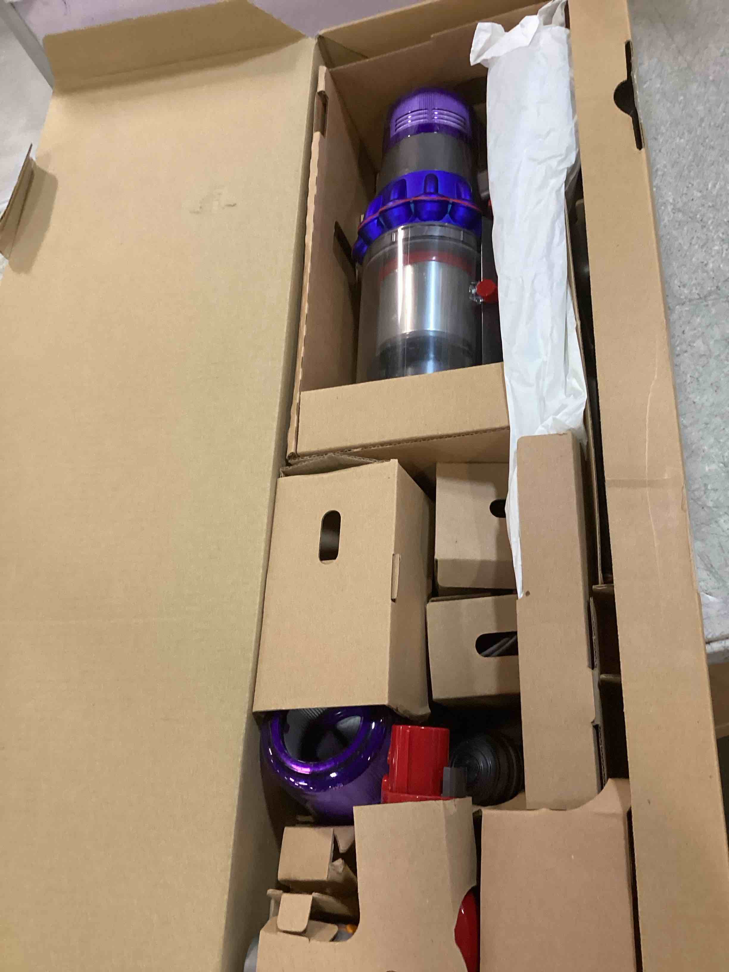 https://s3.amazonaws.com/lotting-images-prod/bidfta/TEA1291317_1741116251749.jpeg