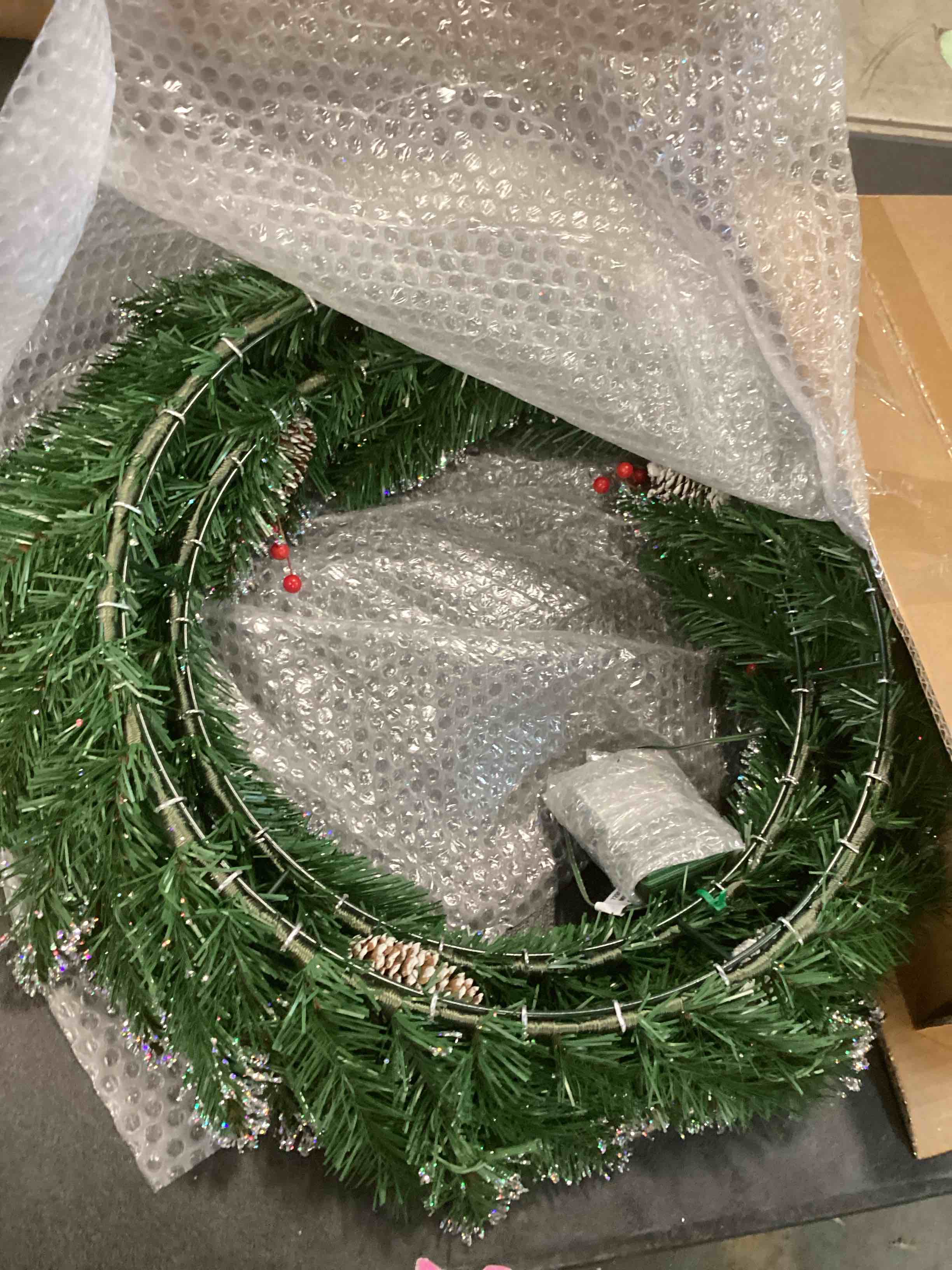 https://s3.amazonaws.com/lotting-images-prod/bidfta/TEA1292362_1741706978945.jpeg