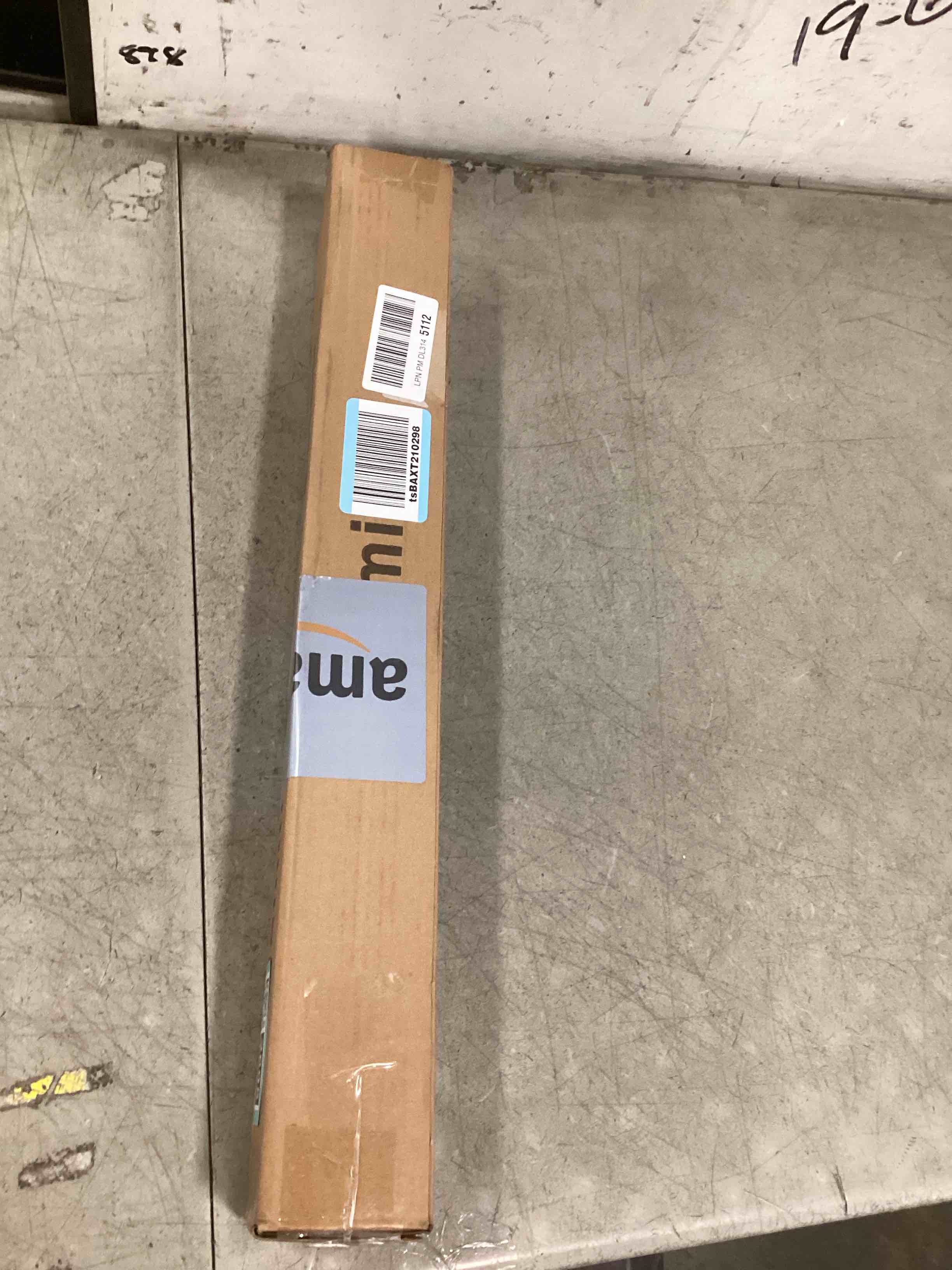 https://s3.amazonaws.com/lotting-images-prod/bidfta/TEA1292695_1741867571286.jpeg