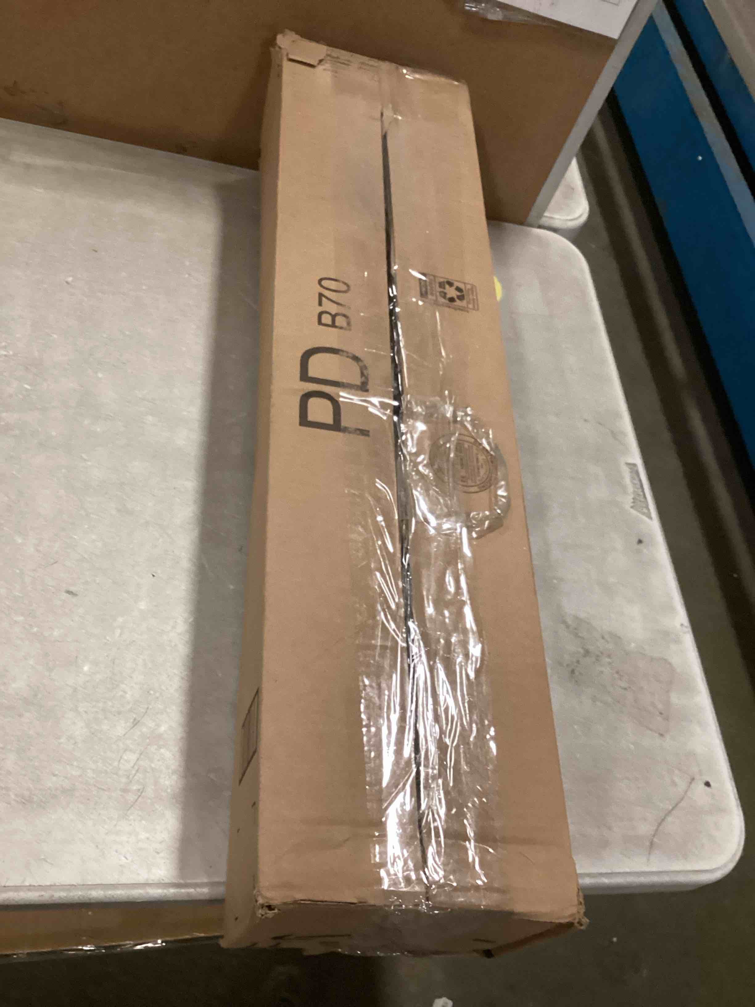 https://s3.amazonaws.com/lotting-images-prod/bidfta/TEA1293151_1742215079206.jpeg