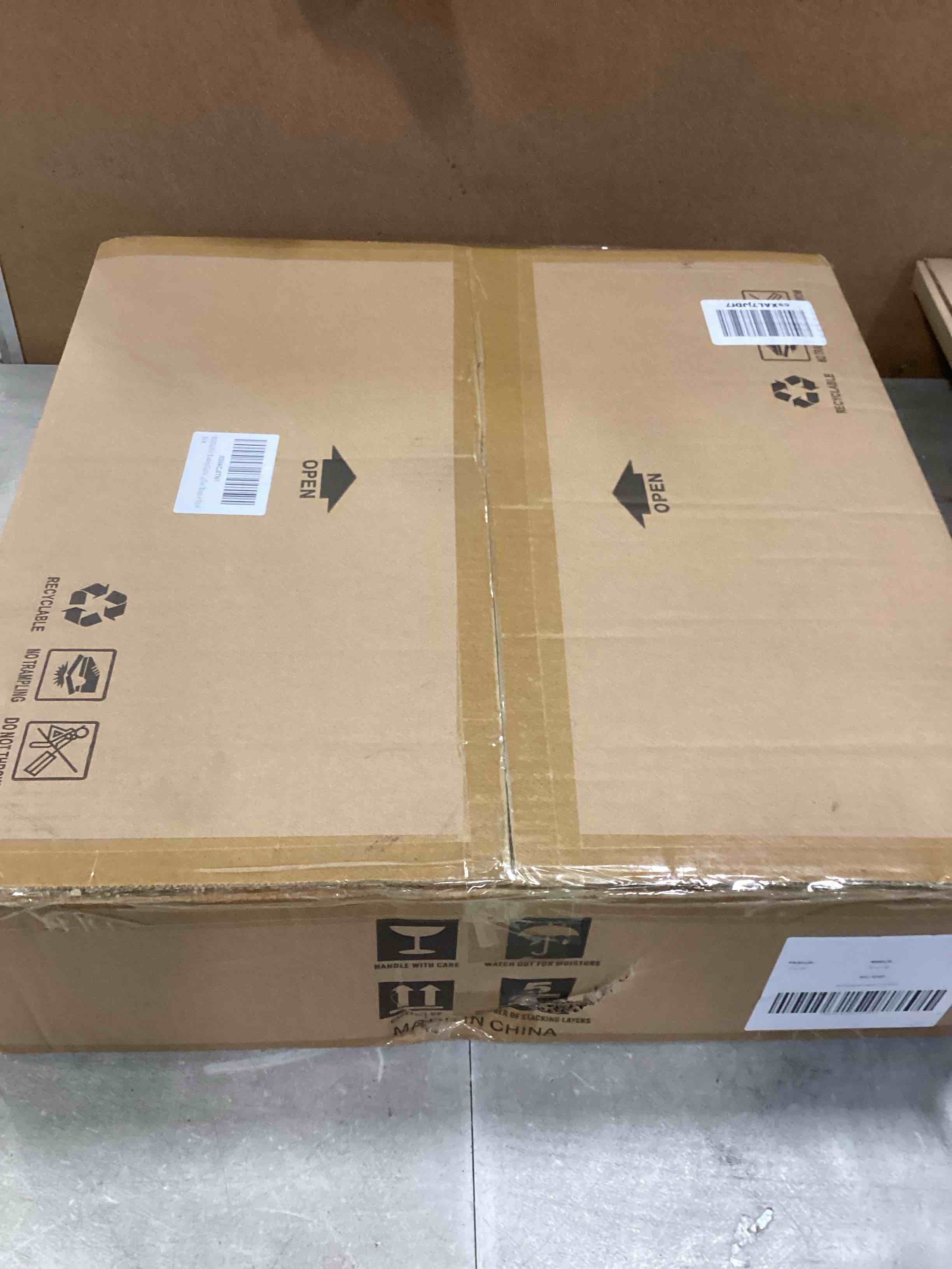 https://s3.amazonaws.com/lotting-images-prod/bidfta/TEA1293255_1742225701070.jpeg