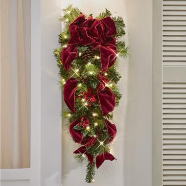 the cordless prelit holly/berries/ribbon holiday trim (sconce)