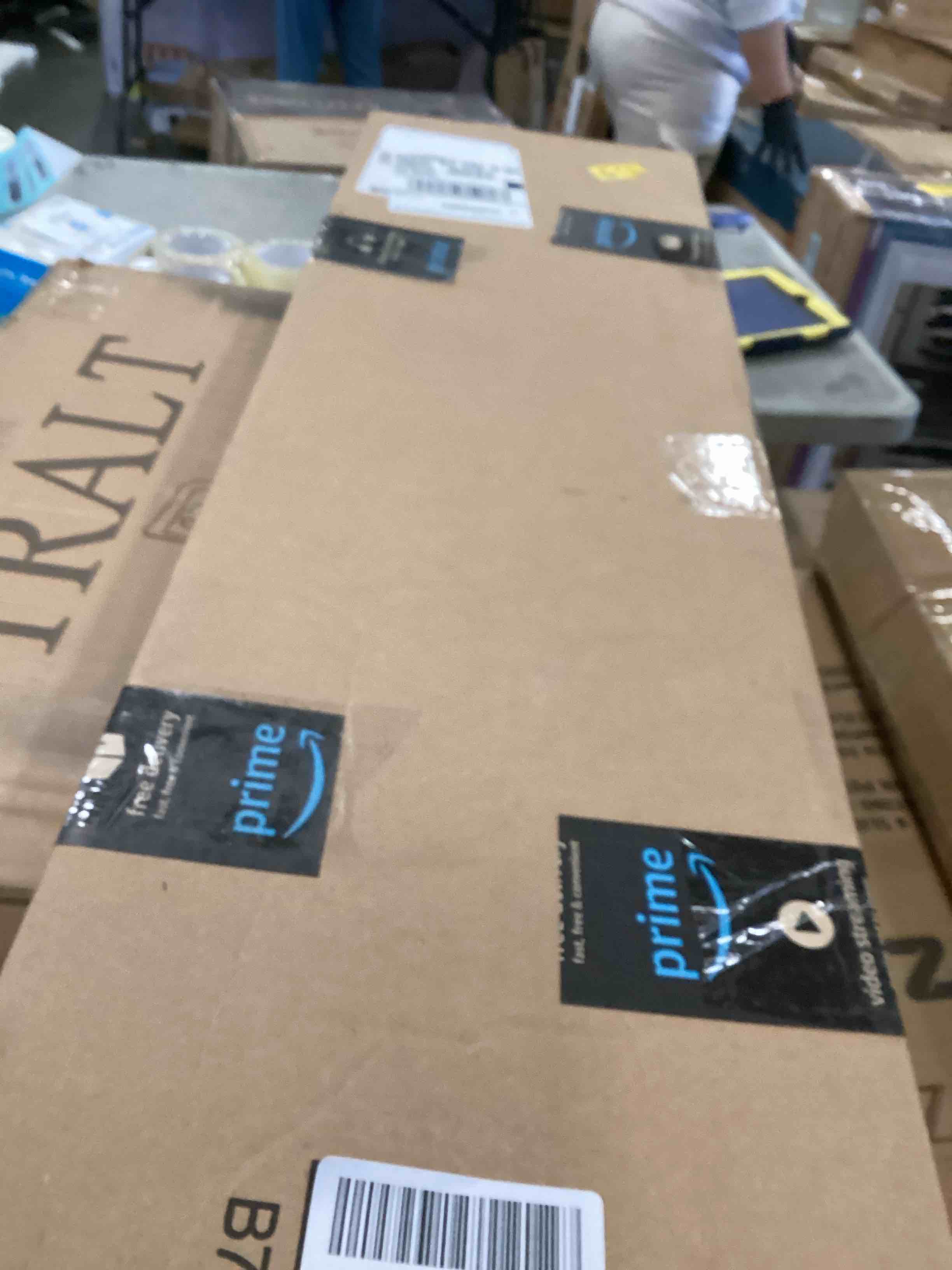 https://s3.amazonaws.com/lotting-images-prod/bidfta/TEA1294519_1740762948434.jpeg