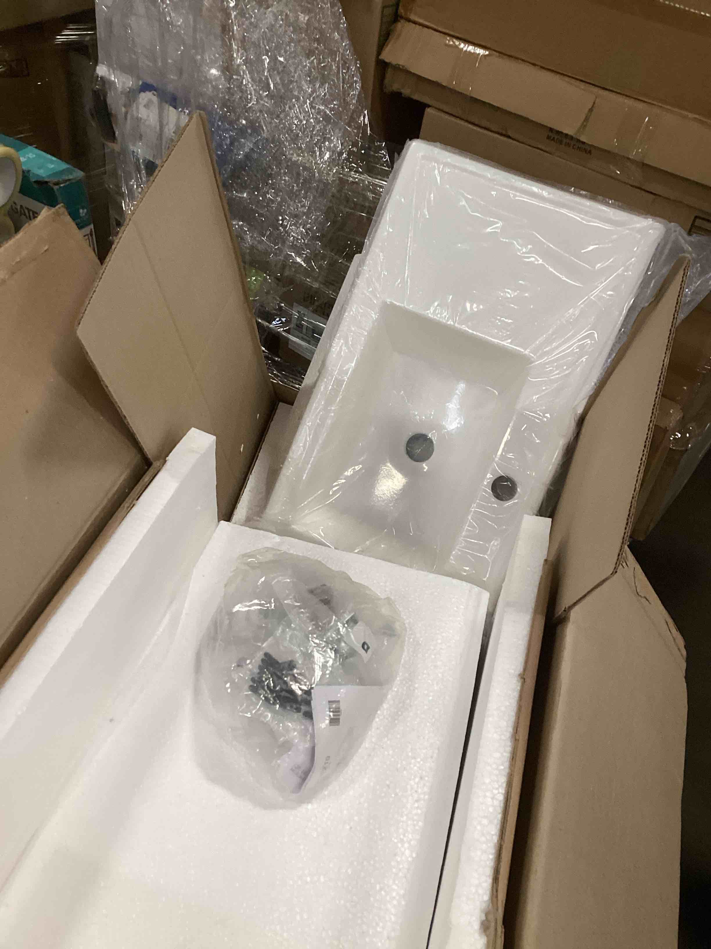 https://s3.amazonaws.com/lotting-images-prod/bidfta/TEA1295216_1741189080005.jpeg