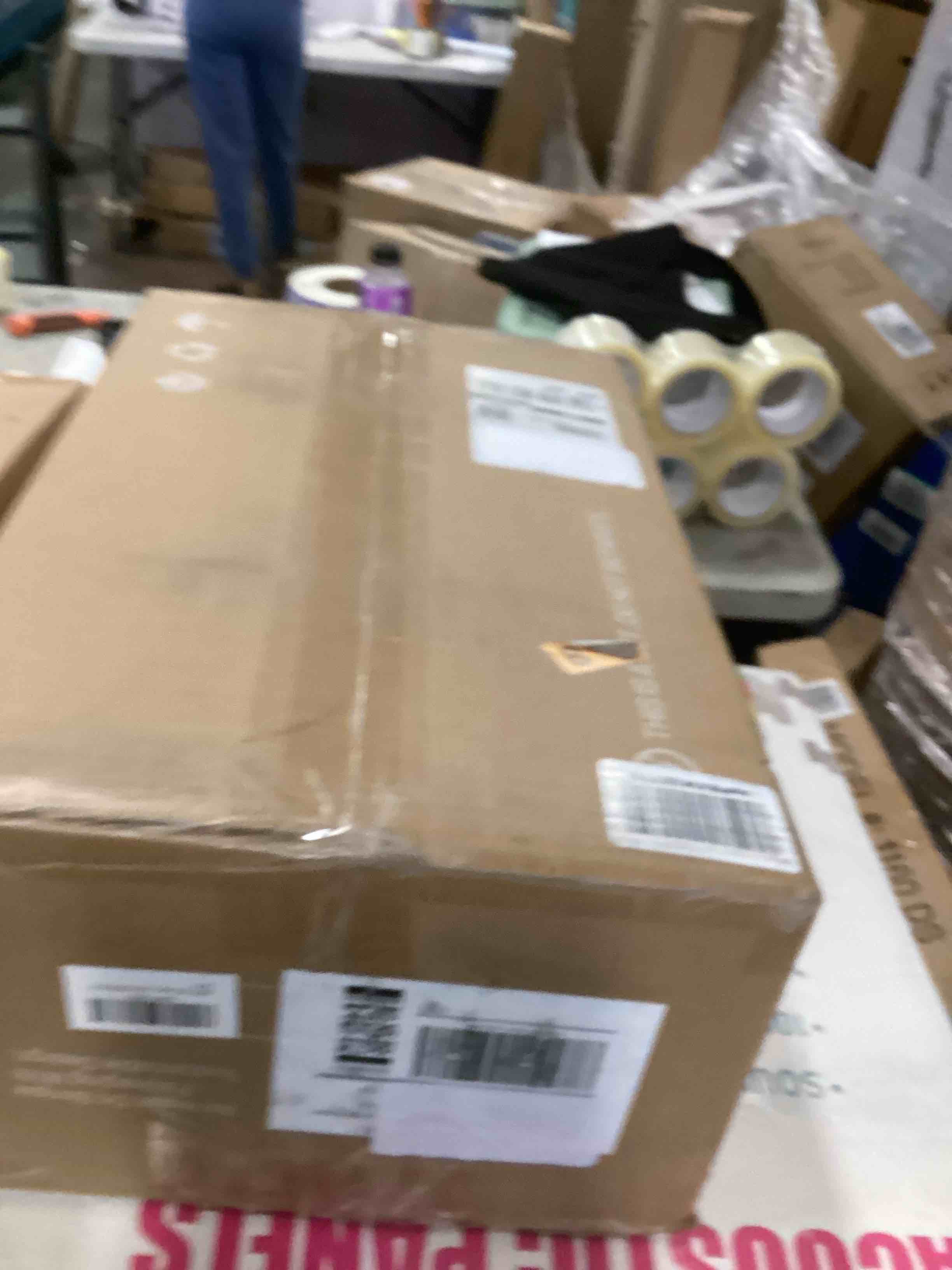 https://s3.amazonaws.com/lotting-images-prod/bidfta/TEA1295258_1741193757507.jpeg