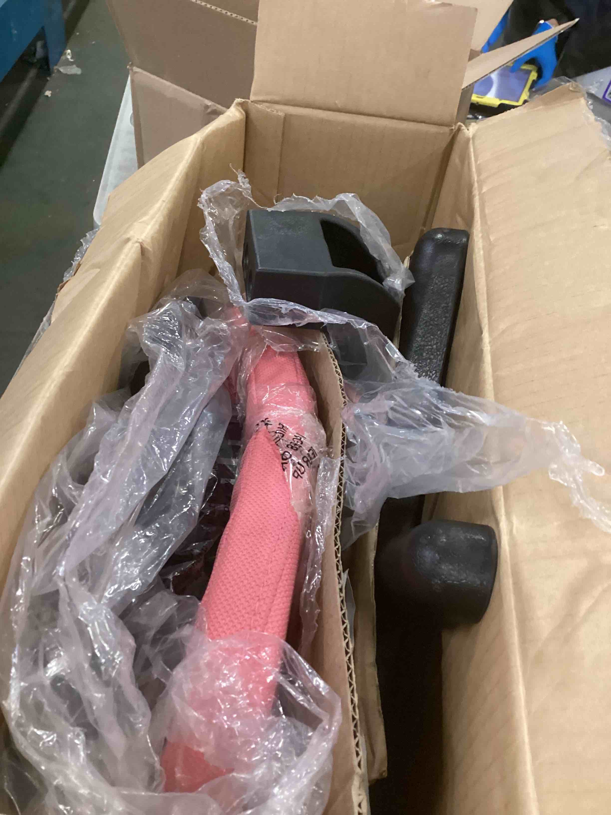 https://s3.amazonaws.com/lotting-images-prod/bidfta/TEA1295460_1741277460179.jpeg