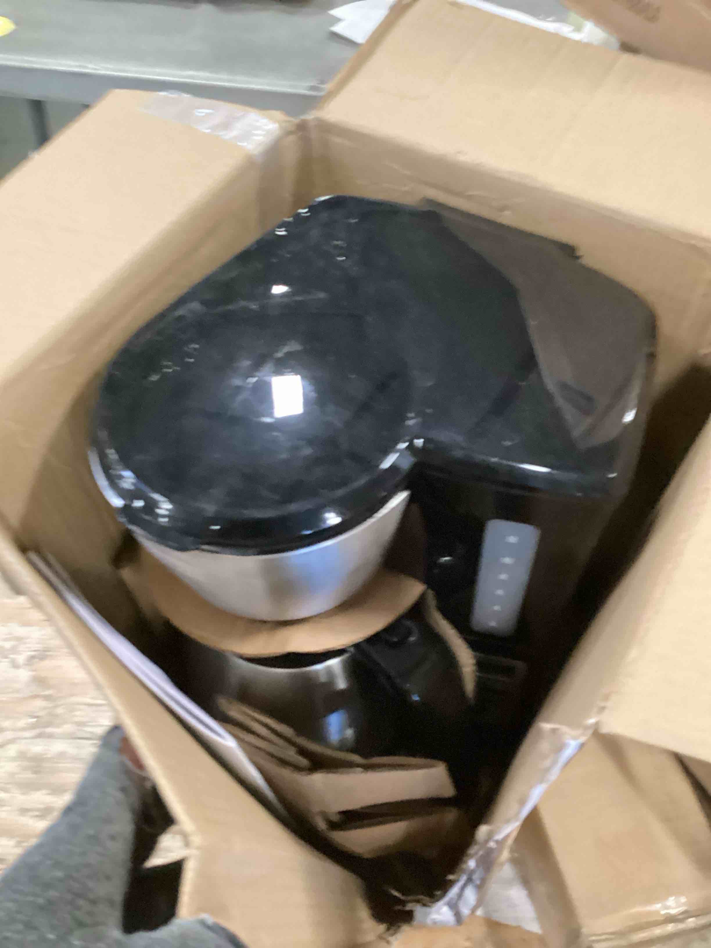 https://s3.amazonaws.com/lotting-images-prod/bidfta/TEA1296053_1741714735246.jpeg