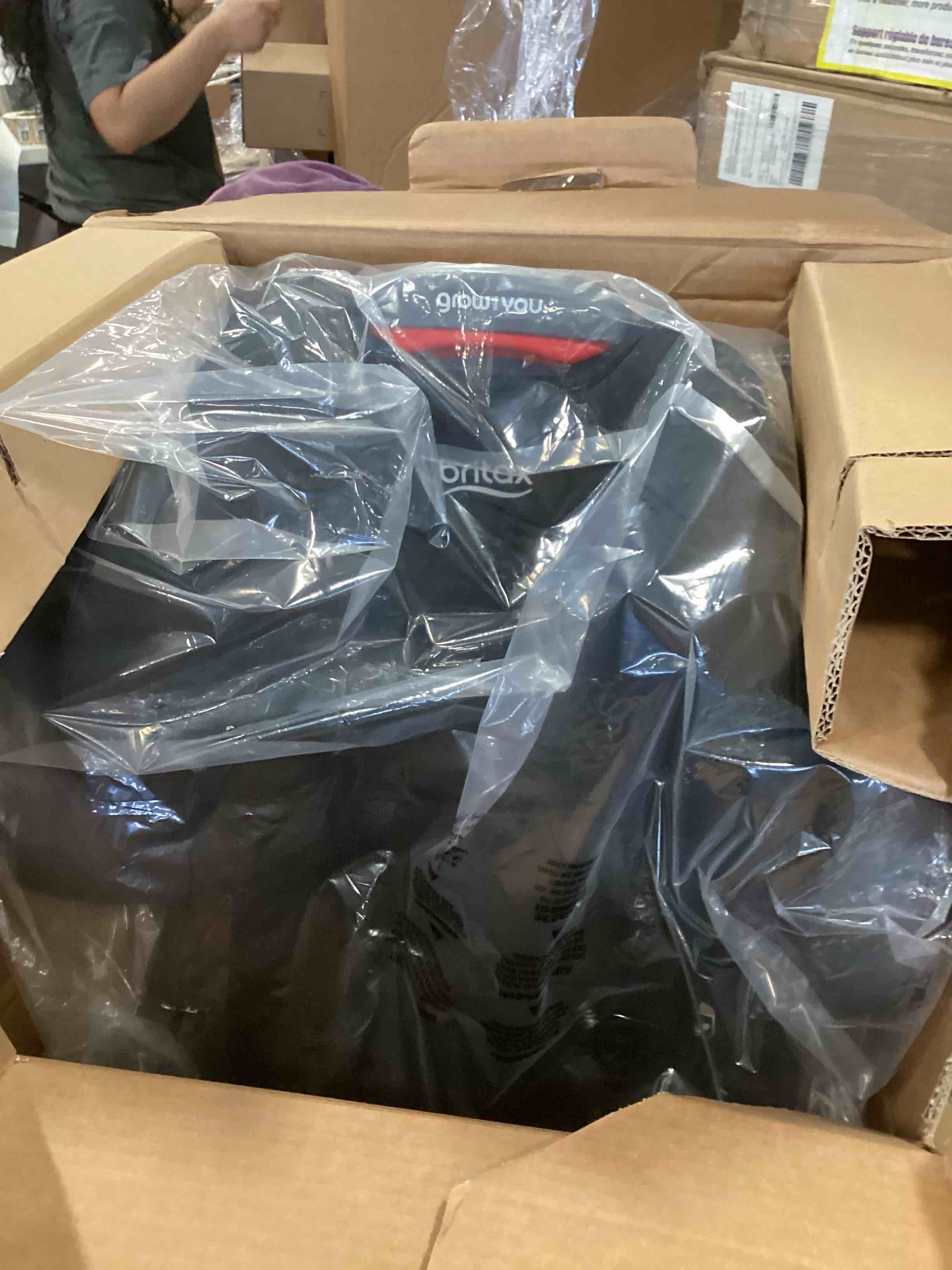 https://s3.amazonaws.com/lotting-images-prod/bidfta/TEA1296103_1741721910294.jpeg
