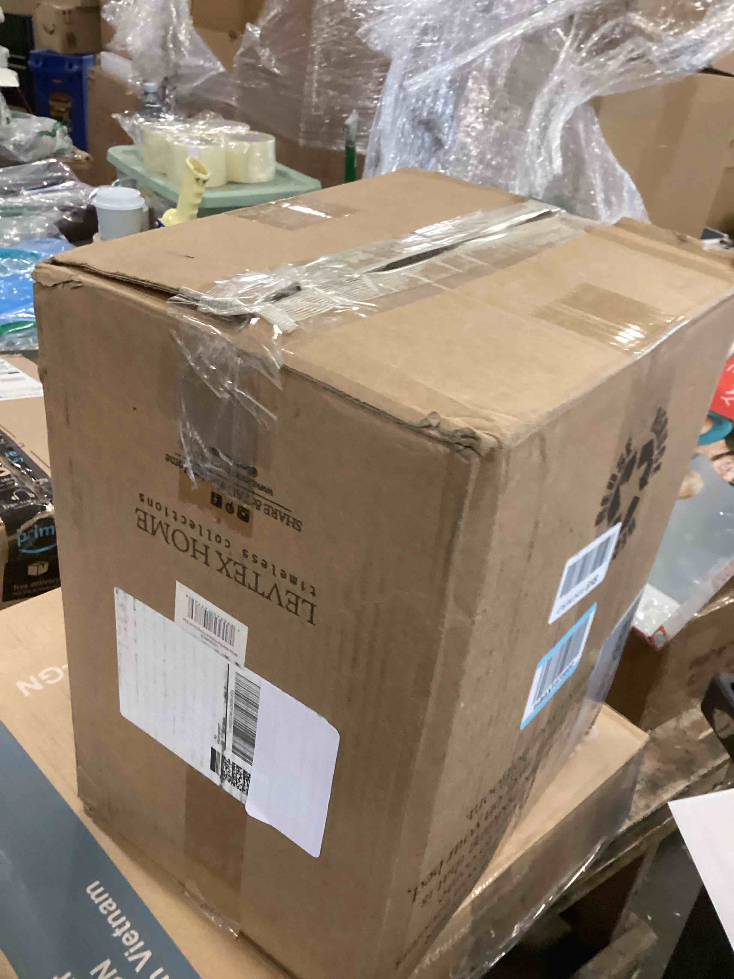https://s3.amazonaws.com/lotting-images-prod/bidfta/TEA1296159_1741785755682.jpeg