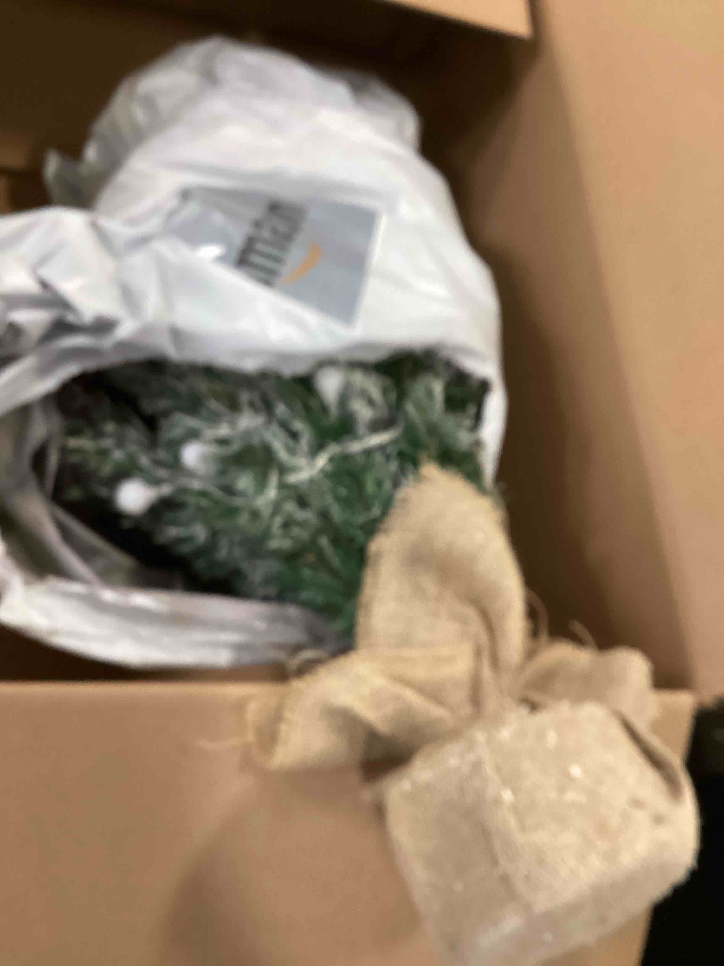https://s3.amazonaws.com/lotting-images-prod/bidfta/TEA1296445_1741883893288.jpeg