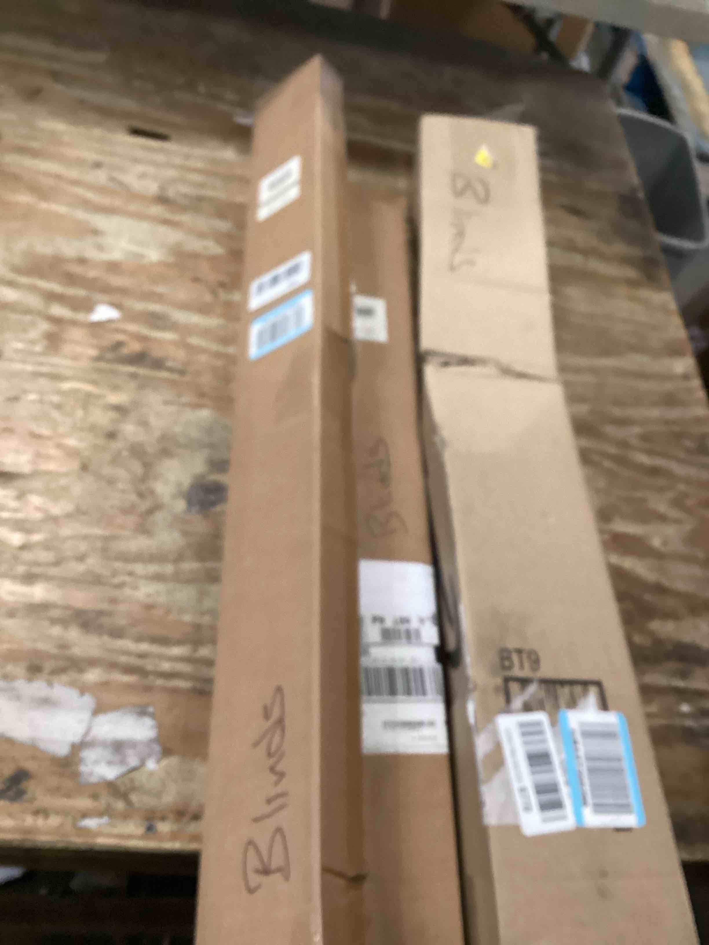 https://s3.amazonaws.com/lotting-images-prod/bidfta/TEA1296521_1741896178327.jpeg