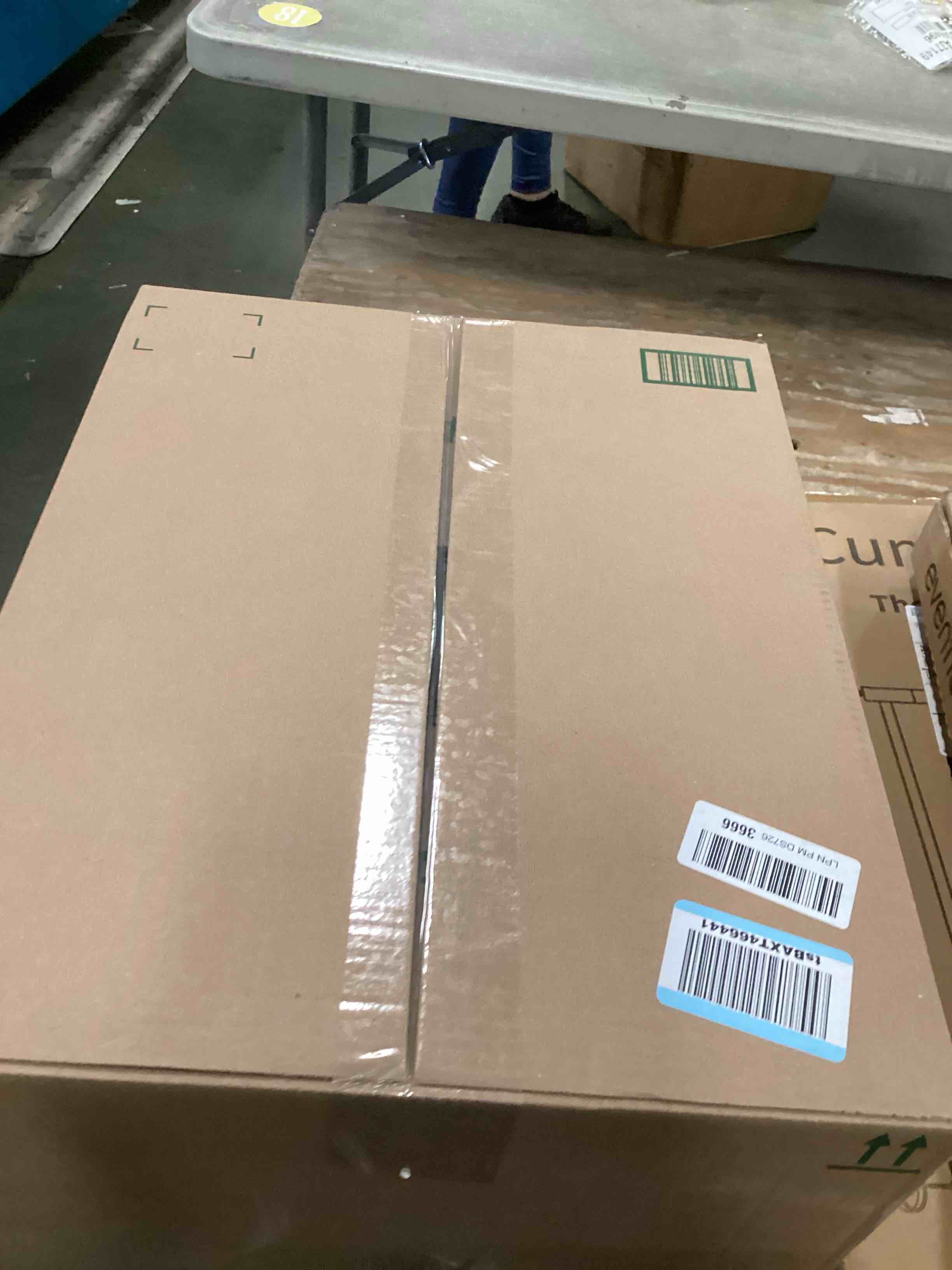 https://s3.amazonaws.com/lotting-images-prod/bidfta/TEA1296661_1741976673427.jpeg