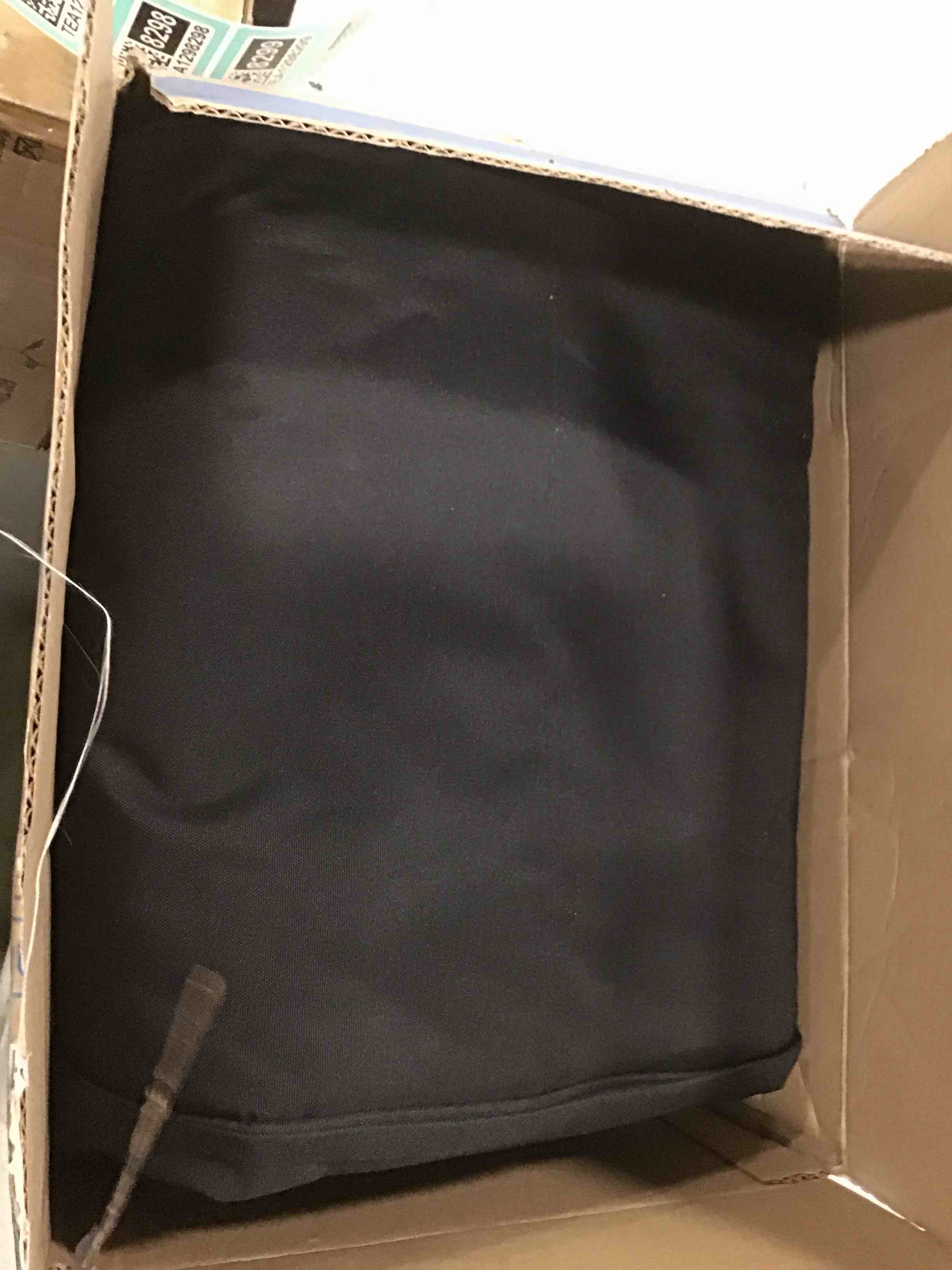 https://s3.amazonaws.com/lotting-images-prod/bidfta/TEA1298297_1741266891429.jpeg