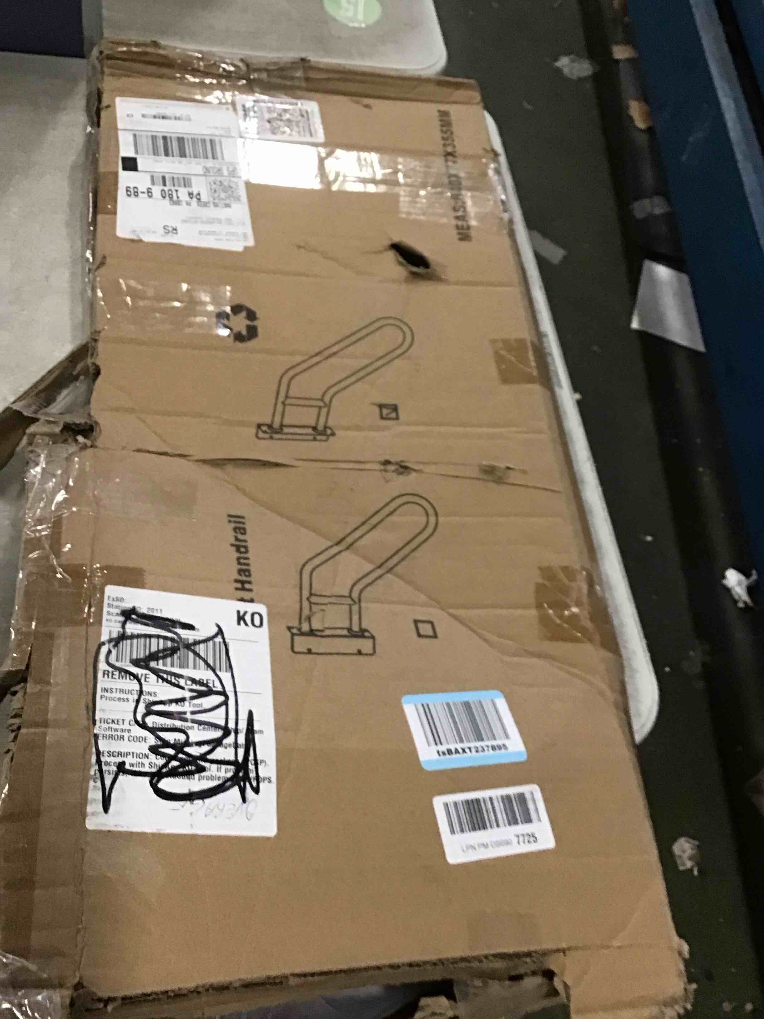 https://s3.amazonaws.com/lotting-images-prod/bidfta/TEA1298545_1741295693687.jpeg
