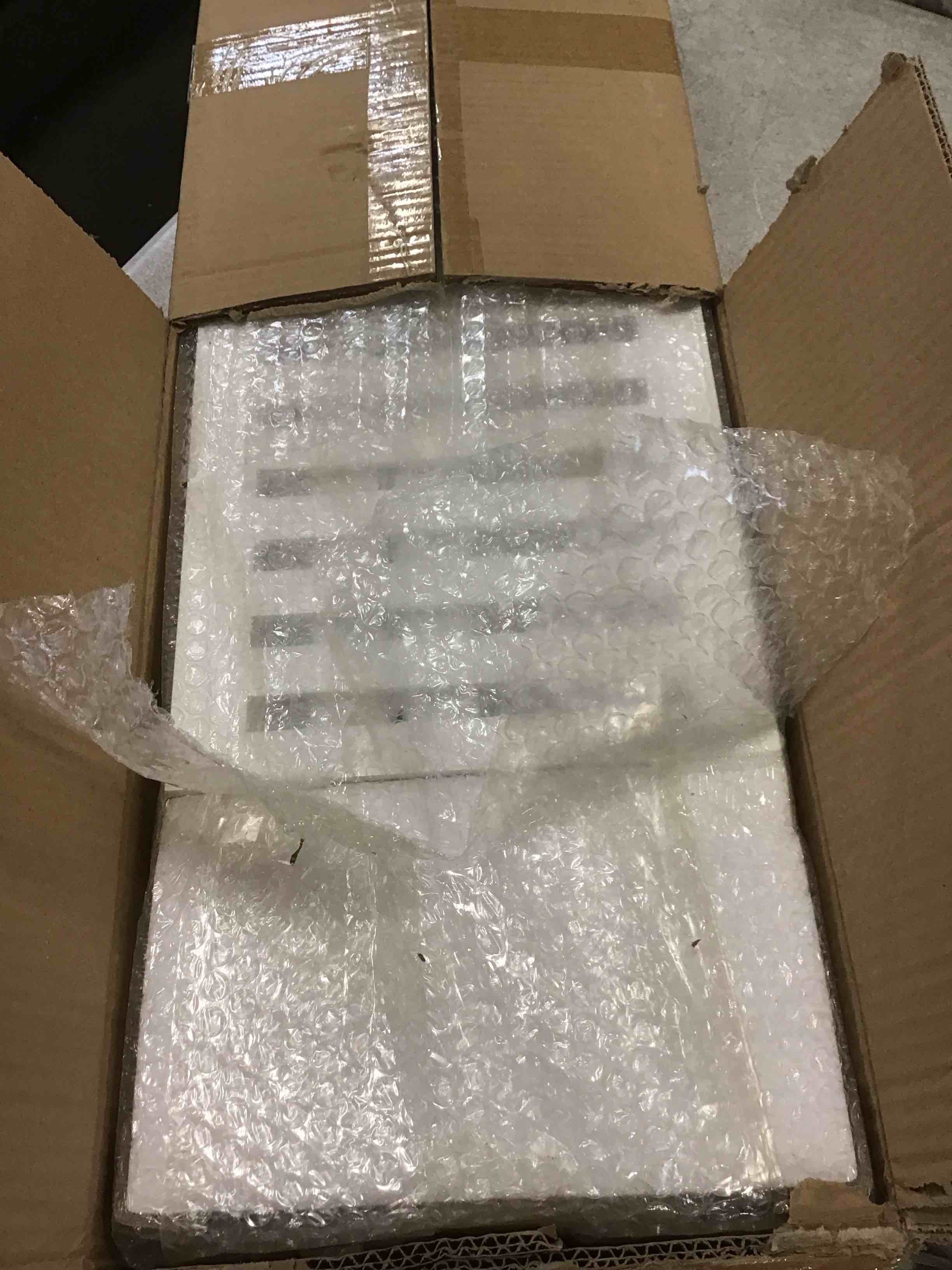 https://s3.amazonaws.com/lotting-images-prod/bidfta/TEA1299268_1741803309745.jpeg