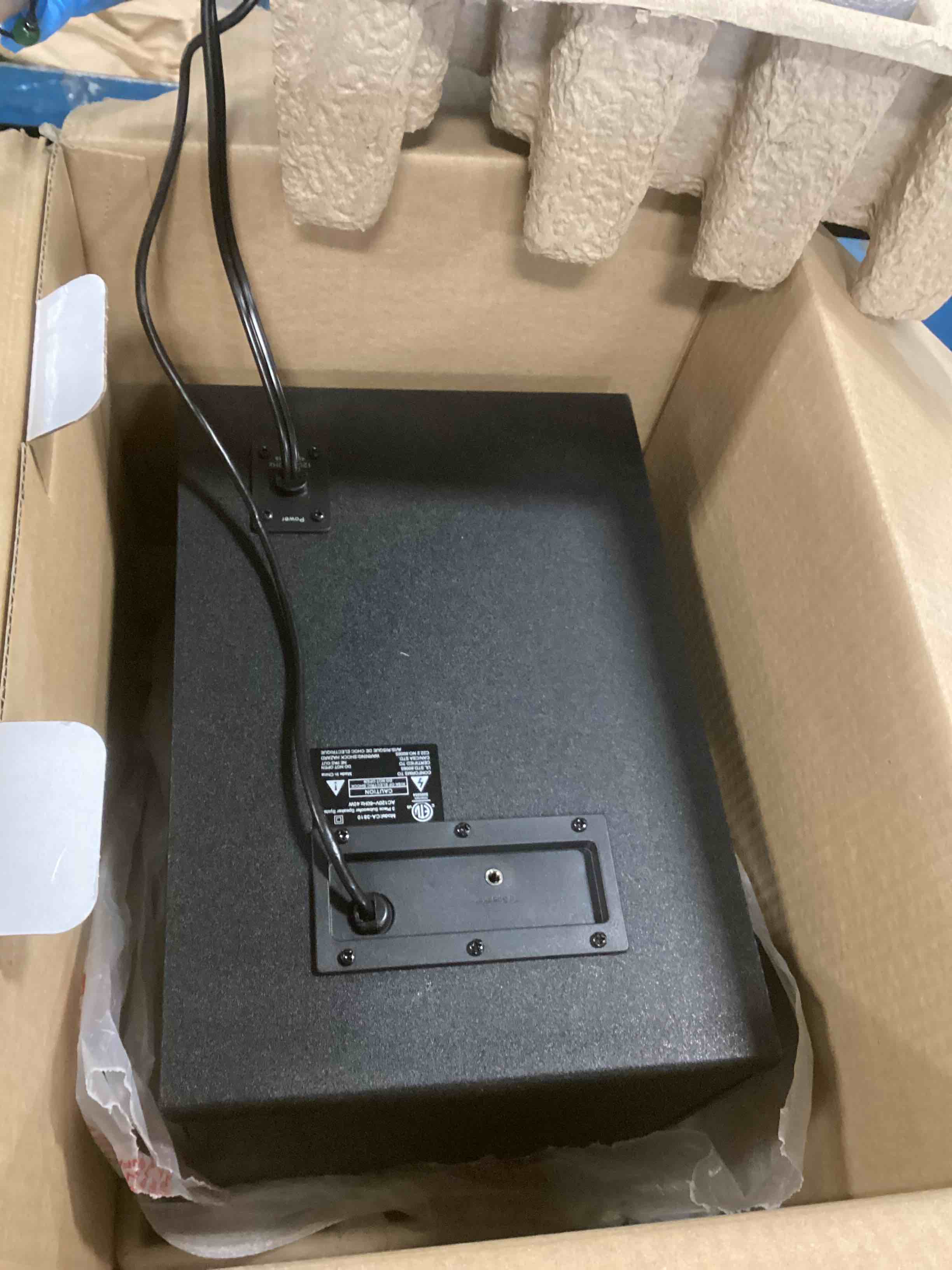 https://s3.amazonaws.com/lotting-images-prod/bidfta/TEA1300135_1741098834020.jpeg