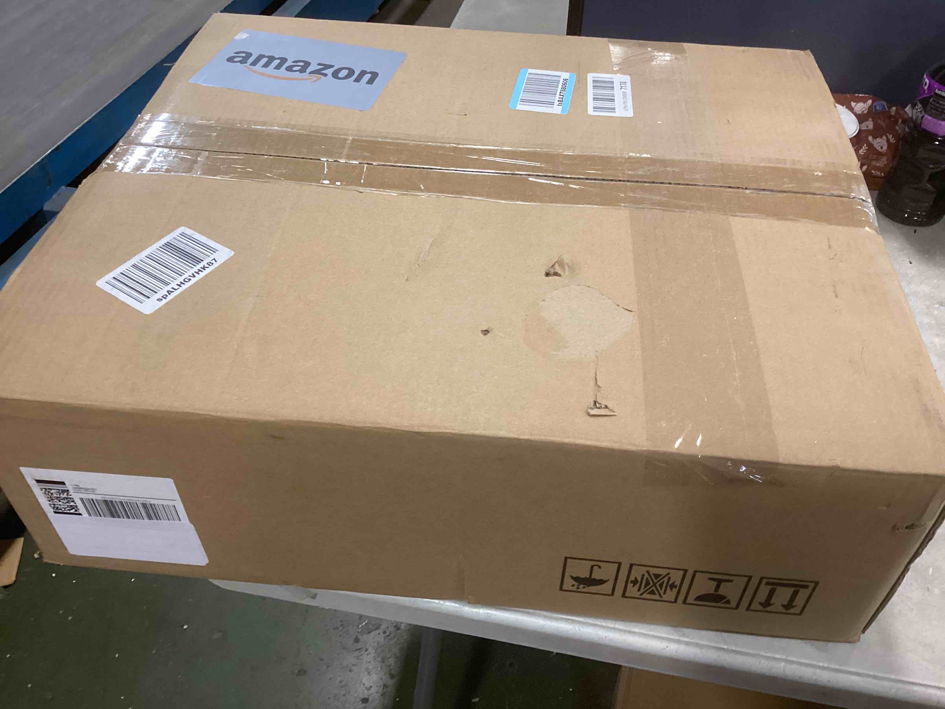 https://s3.amazonaws.com/lotting-images-prod/bidfta/TEA1300206_1741108802218.jpeg