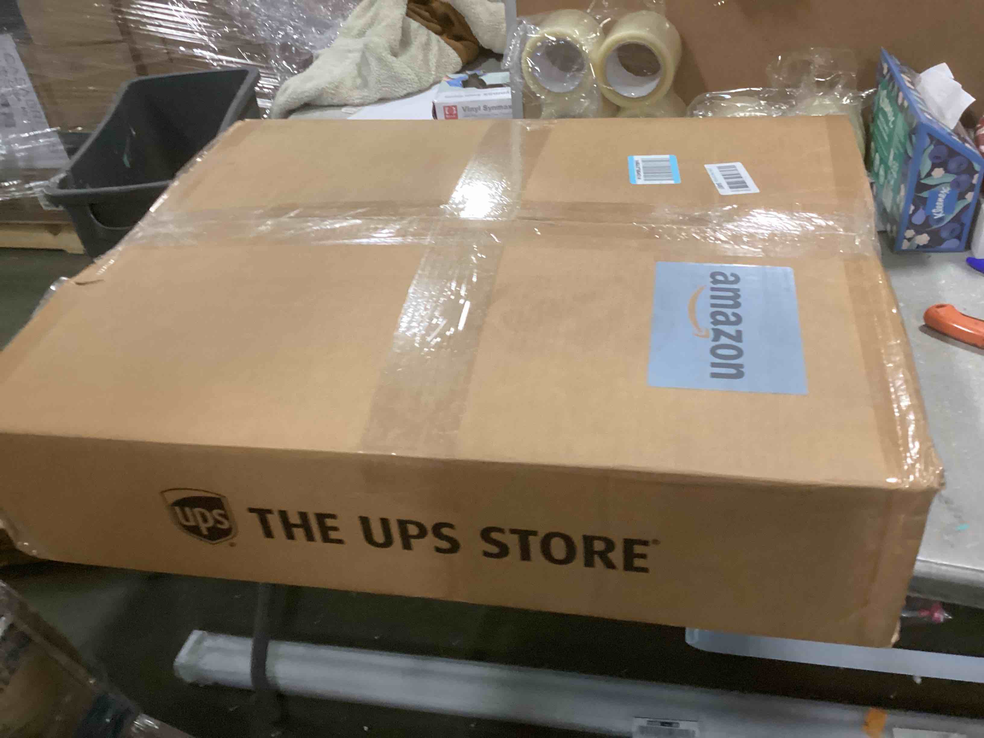 https://s3.amazonaws.com/lotting-images-prod/bidfta/TEA1300404_1741203252402.jpeg