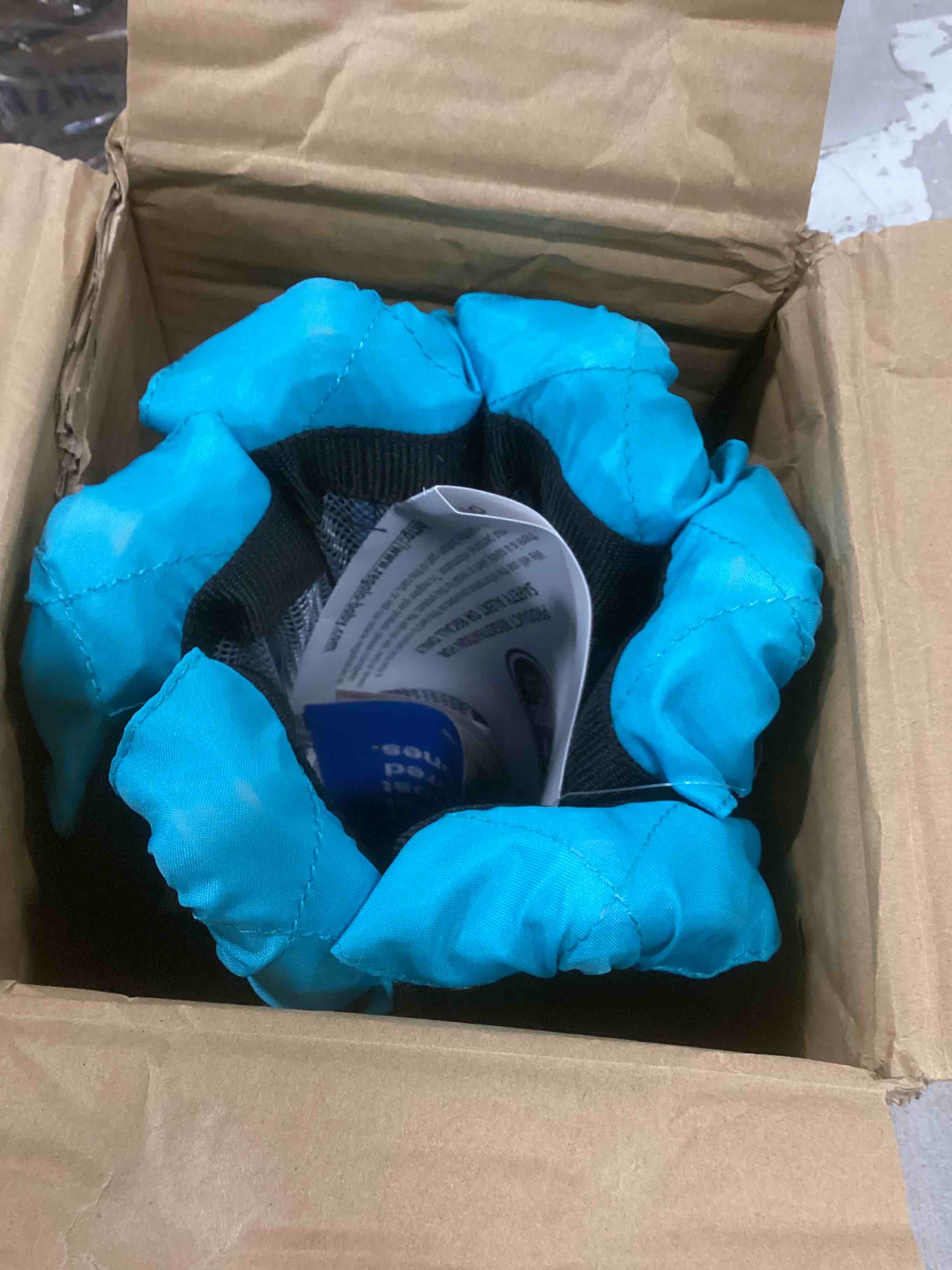 https://s3.amazonaws.com/lotting-images-prod/bidfta/TEA1300418_1741204512031.jpeg