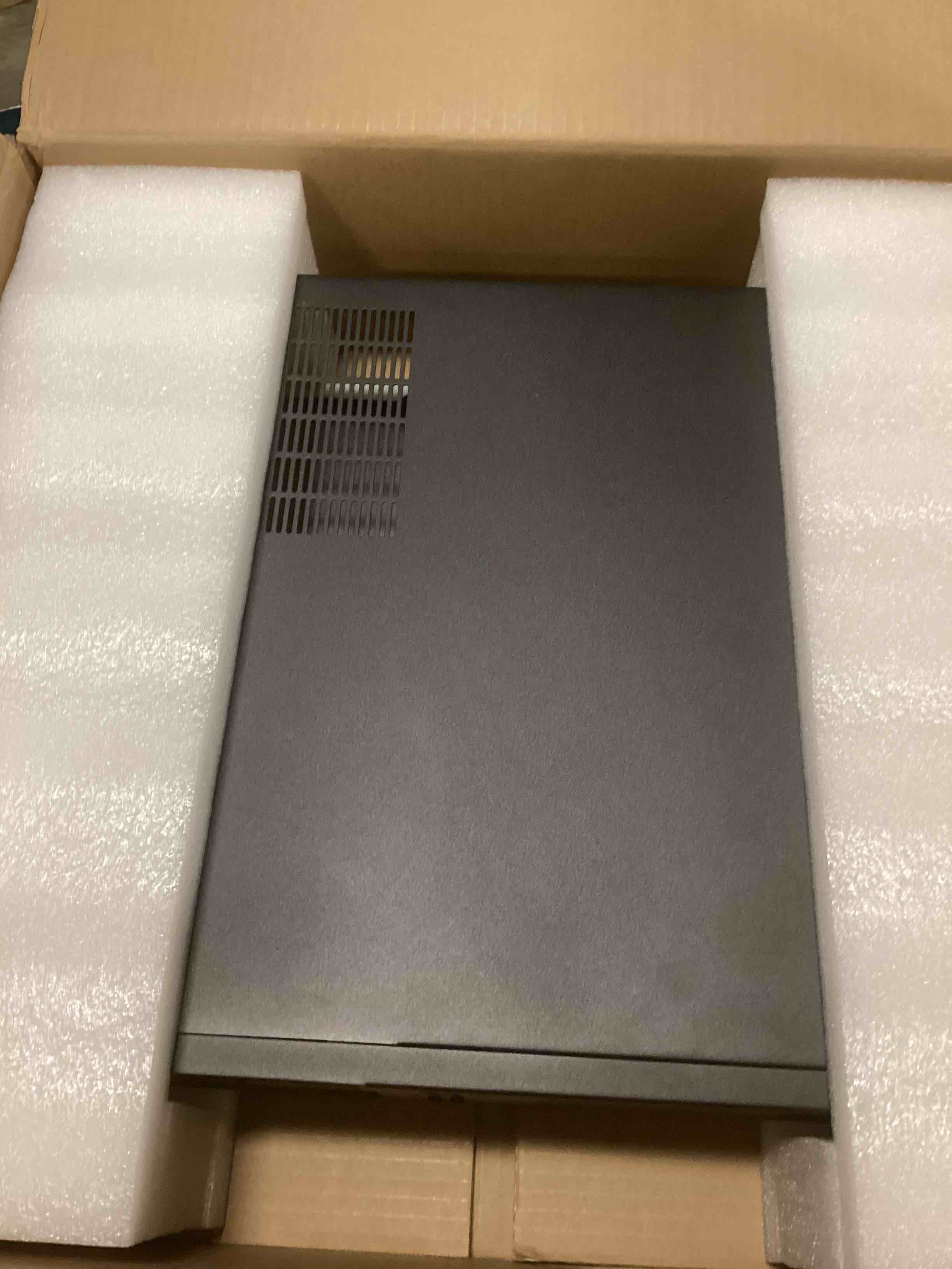 https://s3.amazonaws.com/lotting-images-prod/bidfta/TEA1300623_1741289463464.jpeg