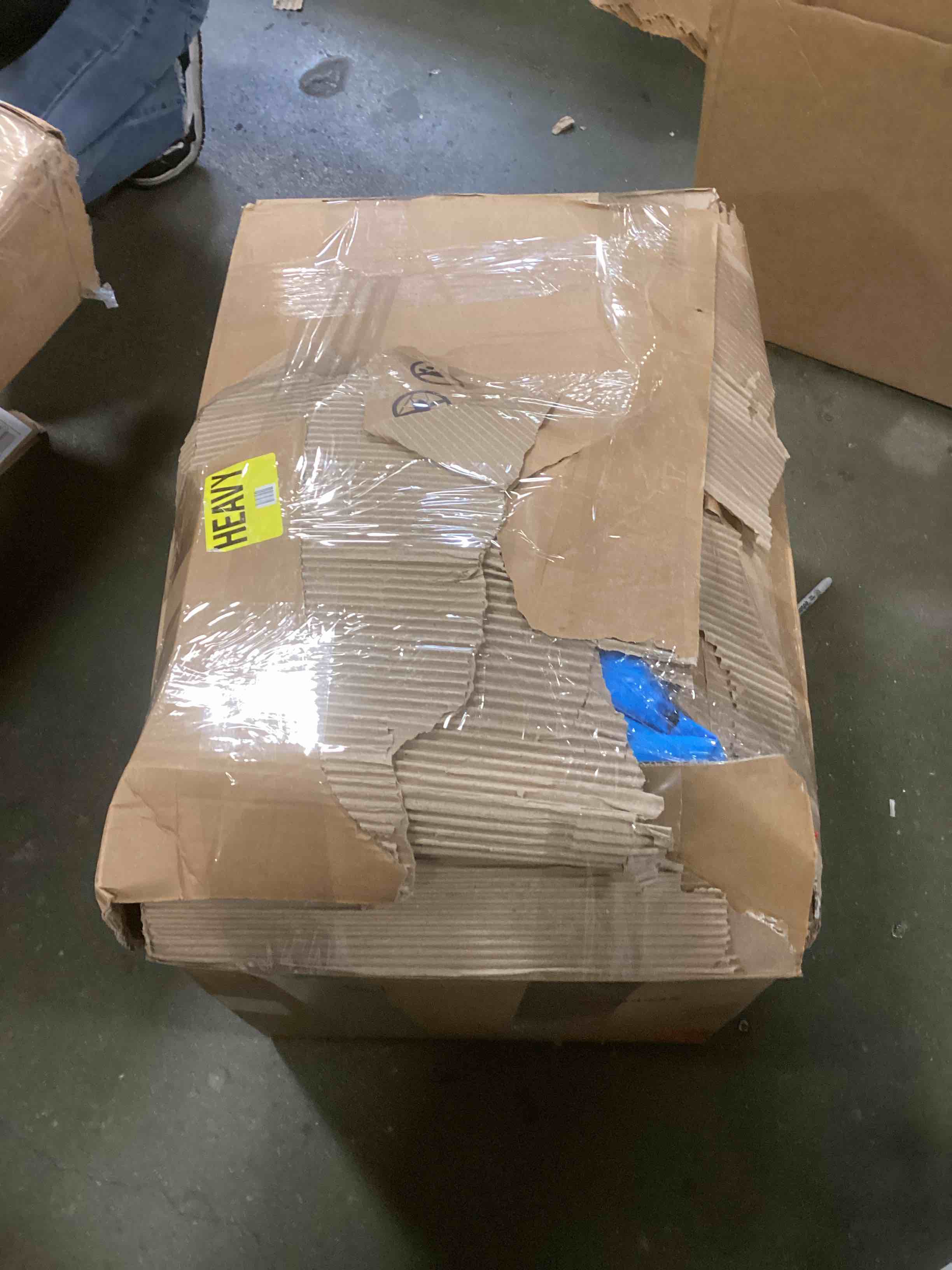 https://s3.amazonaws.com/lotting-images-prod/bidfta/TEA1301023_1741628307633.jpeg