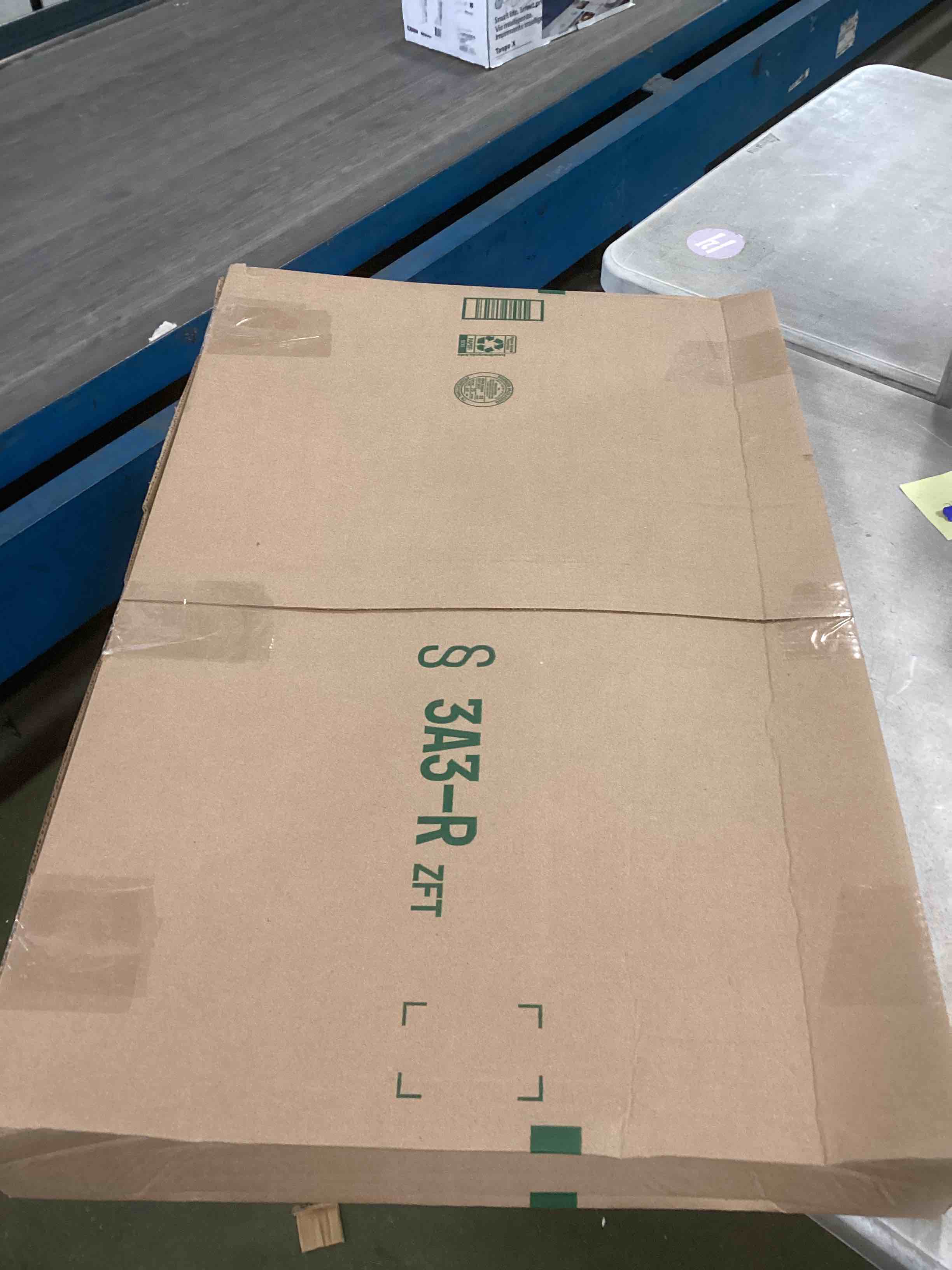 https://s3.amazonaws.com/lotting-images-prod/bidfta/TEA1301037_1741630201295.jpeg
