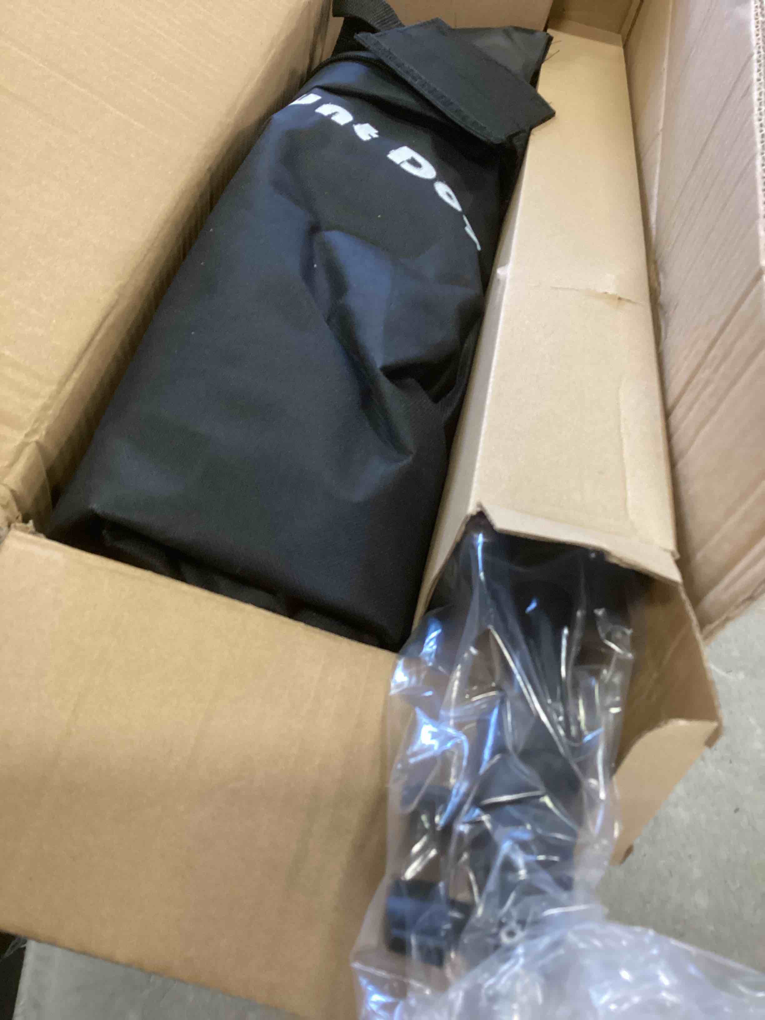 https://s3.amazonaws.com/lotting-images-prod/bidfta/TEA1302647_1742574845439.jpeg