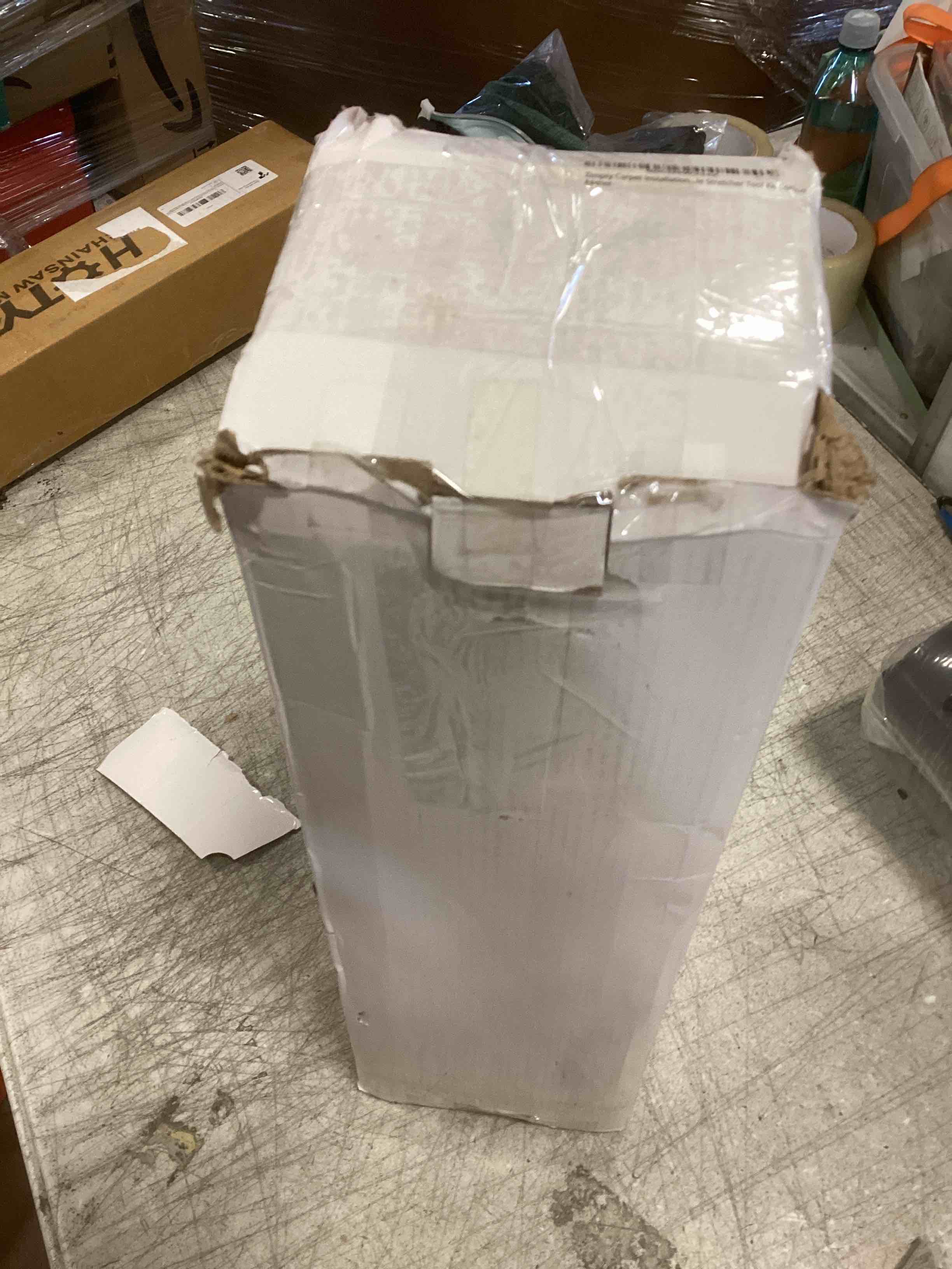 https://s3.amazonaws.com/lotting-images-prod/bidfta/TEA1302834_1742830809954.jpeg