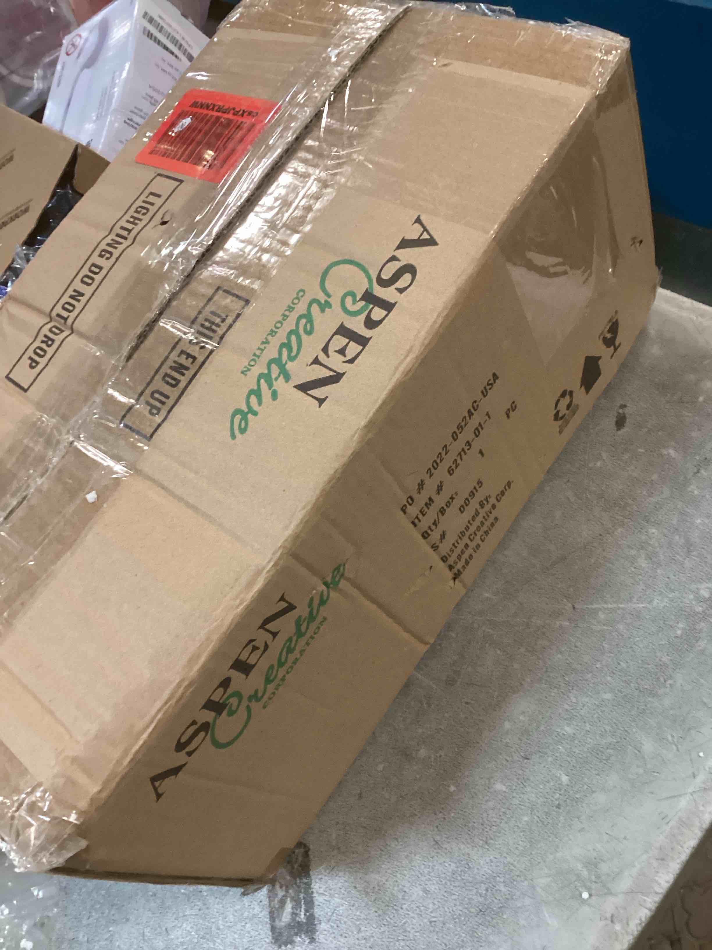 https://s3.amazonaws.com/lotting-images-prod/bidfta/TEA1303137_1740603529181.jpeg