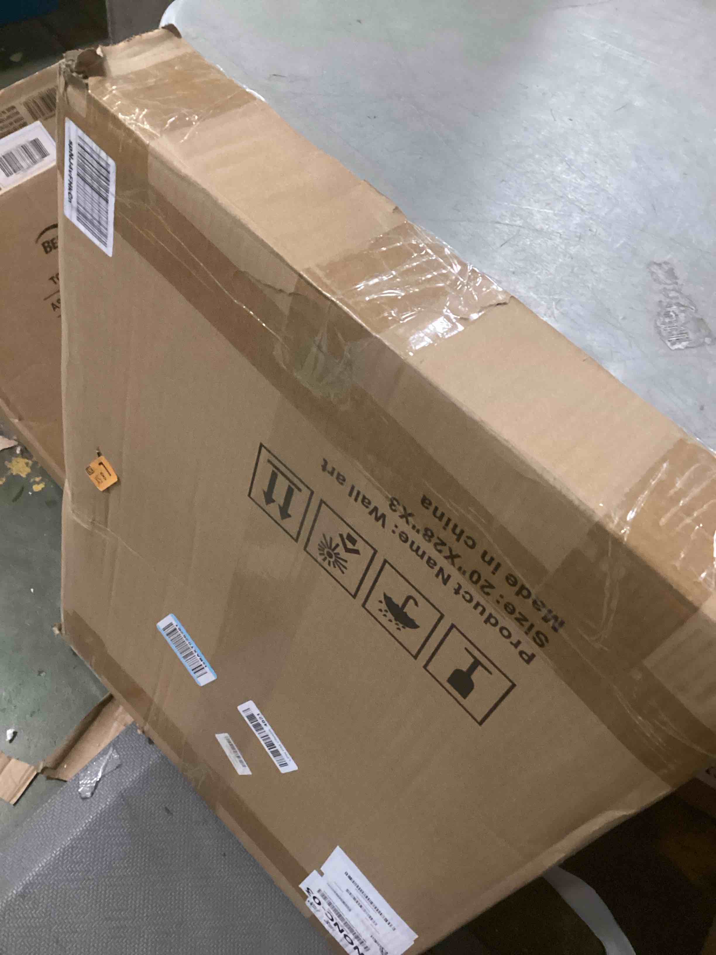 https://s3.amazonaws.com/lotting-images-prod/bidfta/TEA1304310_1741200639034.jpeg