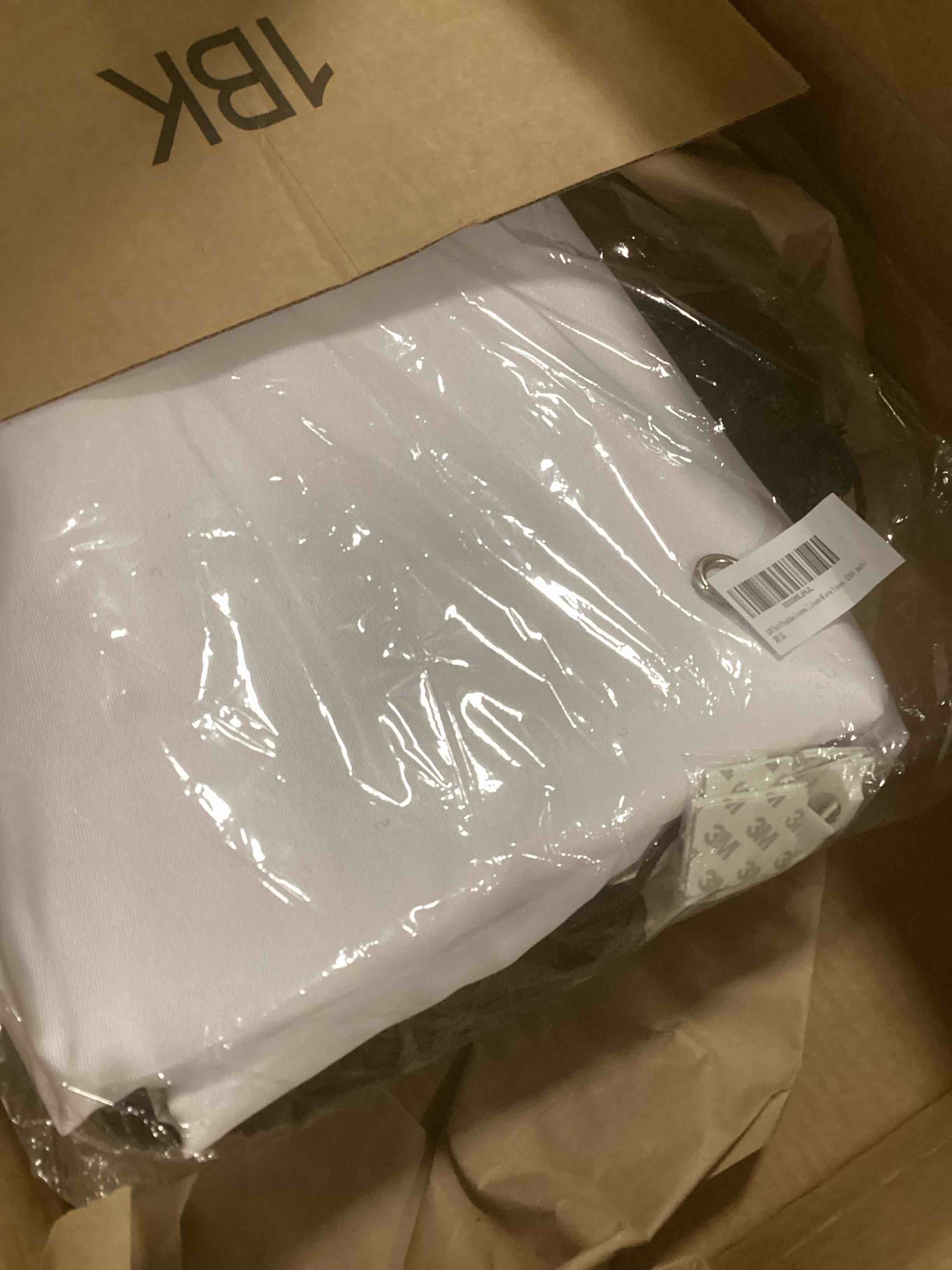 https://s3.amazonaws.com/lotting-images-prod/bidfta/TEA1304430_1741272719258.jpeg