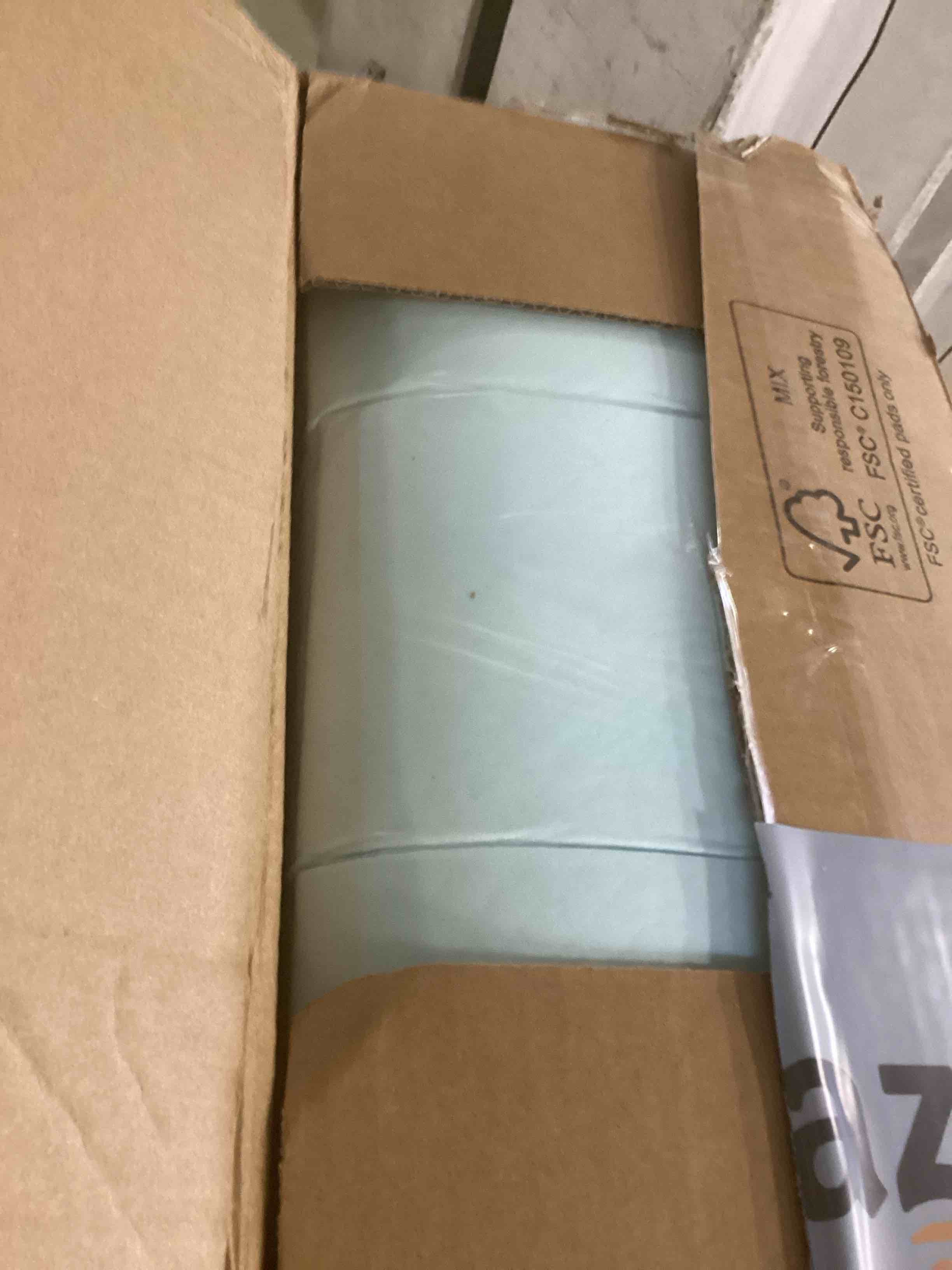 https://s3.amazonaws.com/lotting-images-prod/bidfta/TEA1304518_1741287727024.jpeg