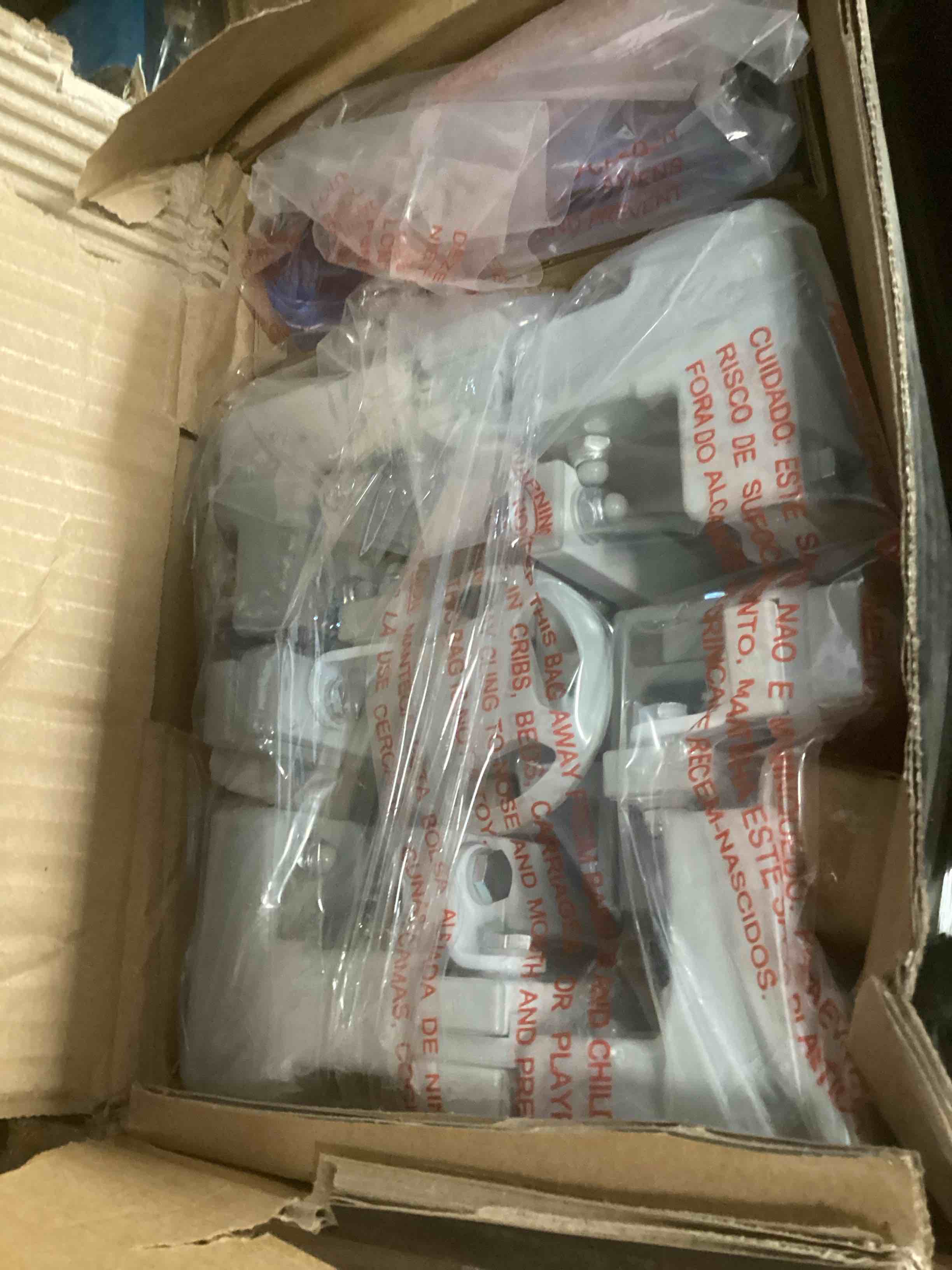 https://s3.amazonaws.com/lotting-images-prod/bidfta/TEA1305220_1741709914767.jpeg