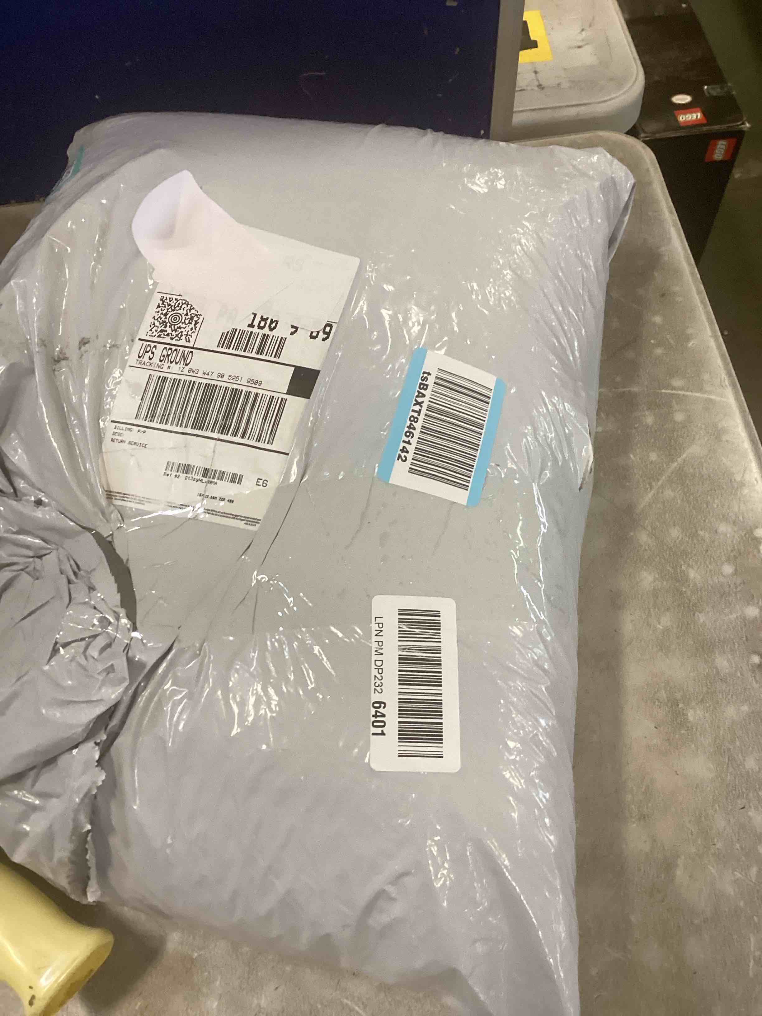 https://s3.amazonaws.com/lotting-images-prod/bidfta/TEA1305823_1741890997586.jpeg