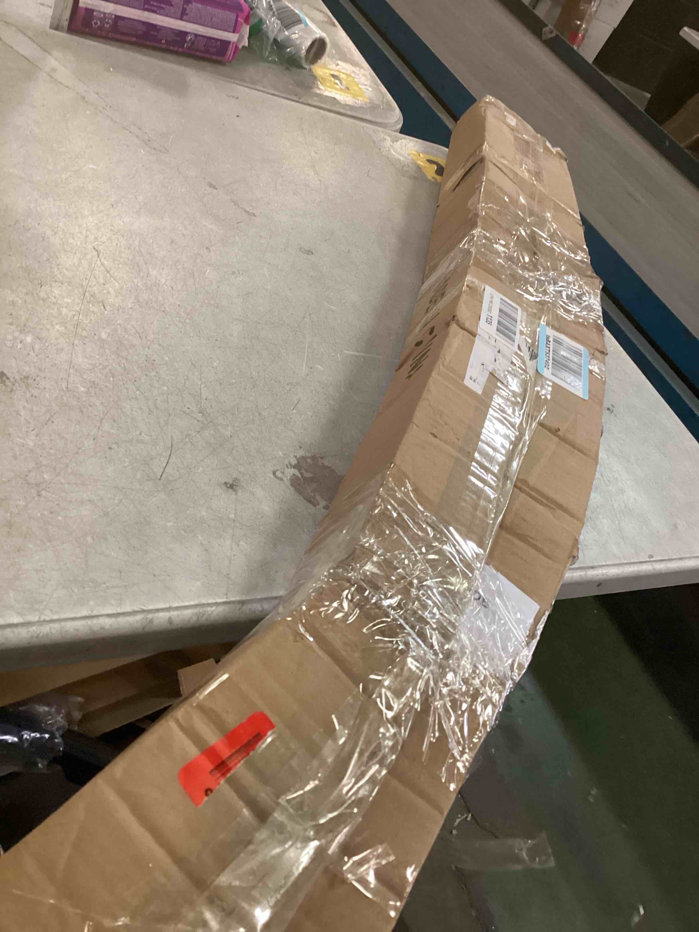 https://s3.amazonaws.com/lotting-images-prod/bidfta/TEA1305996_1741981393961.jpeg