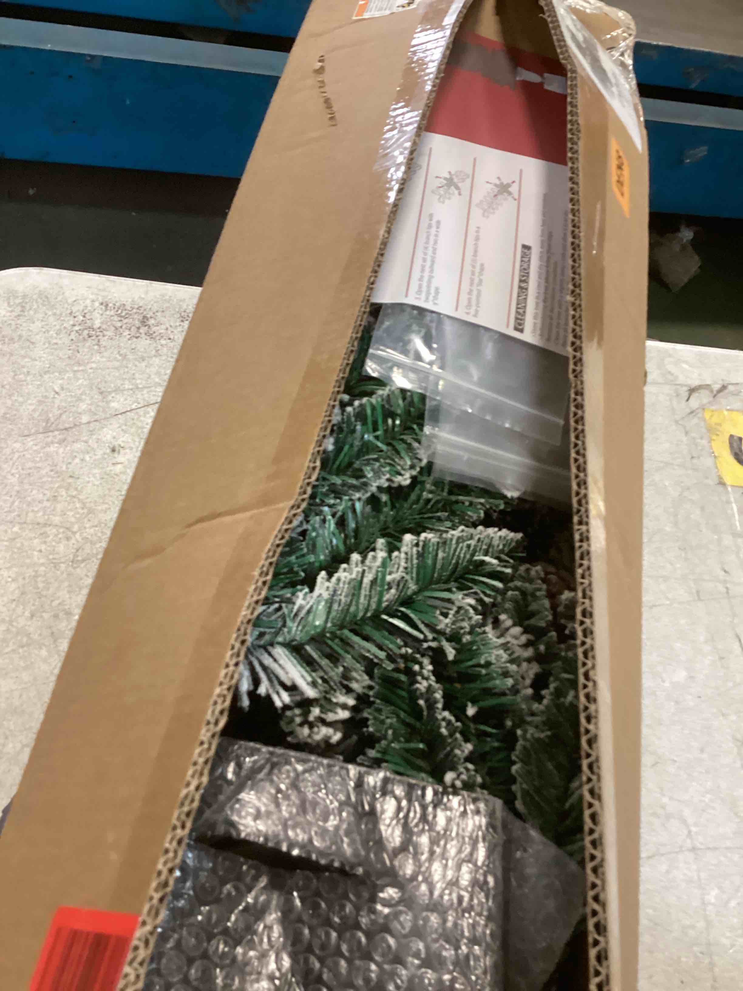 https://s3.amazonaws.com/lotting-images-prod/bidfta/TEA1306018_1740584166611.jpeg