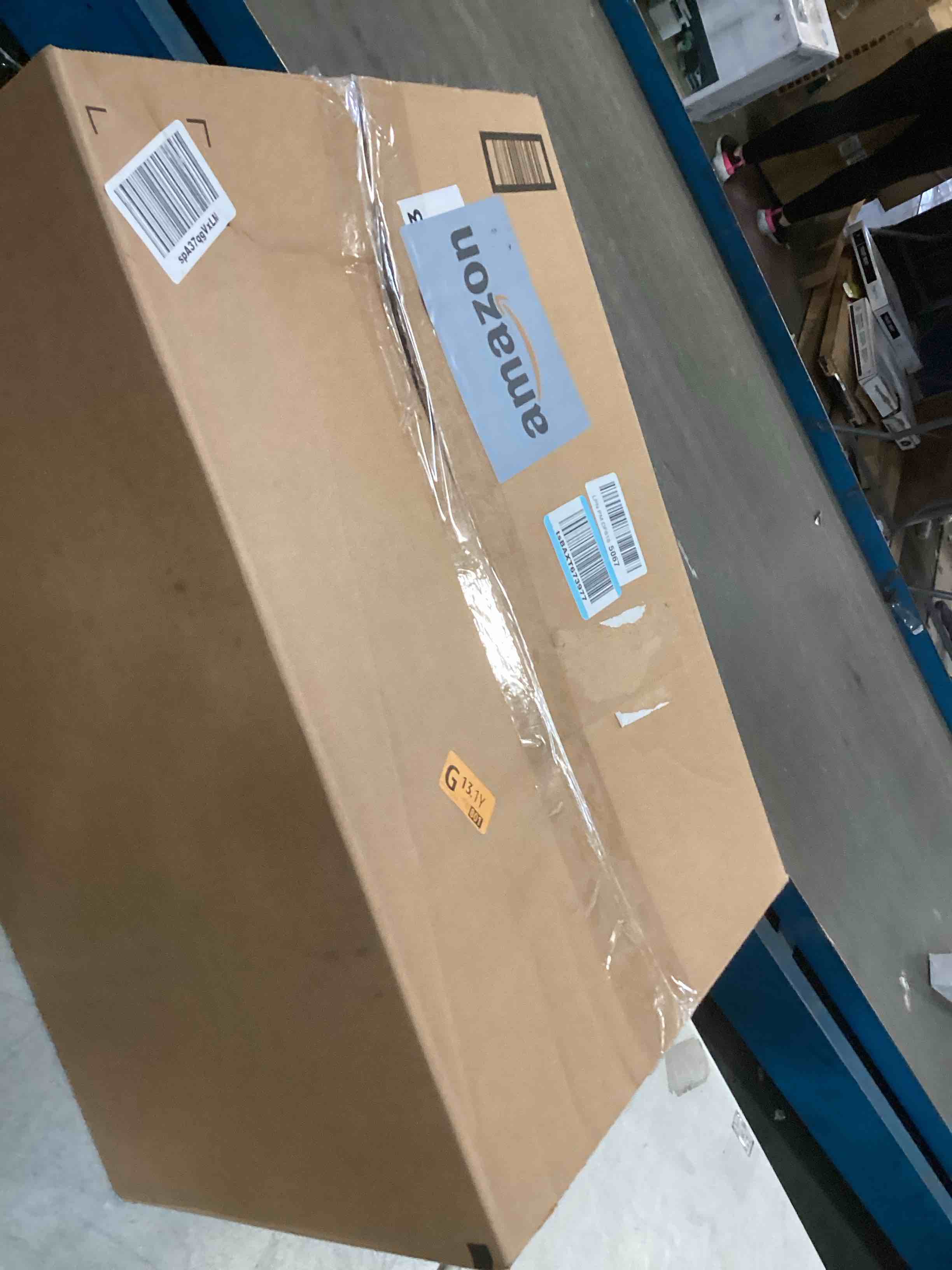 https://s3.amazonaws.com/lotting-images-prod/bidfta/TEA1306157_1740590311404.jpeg
