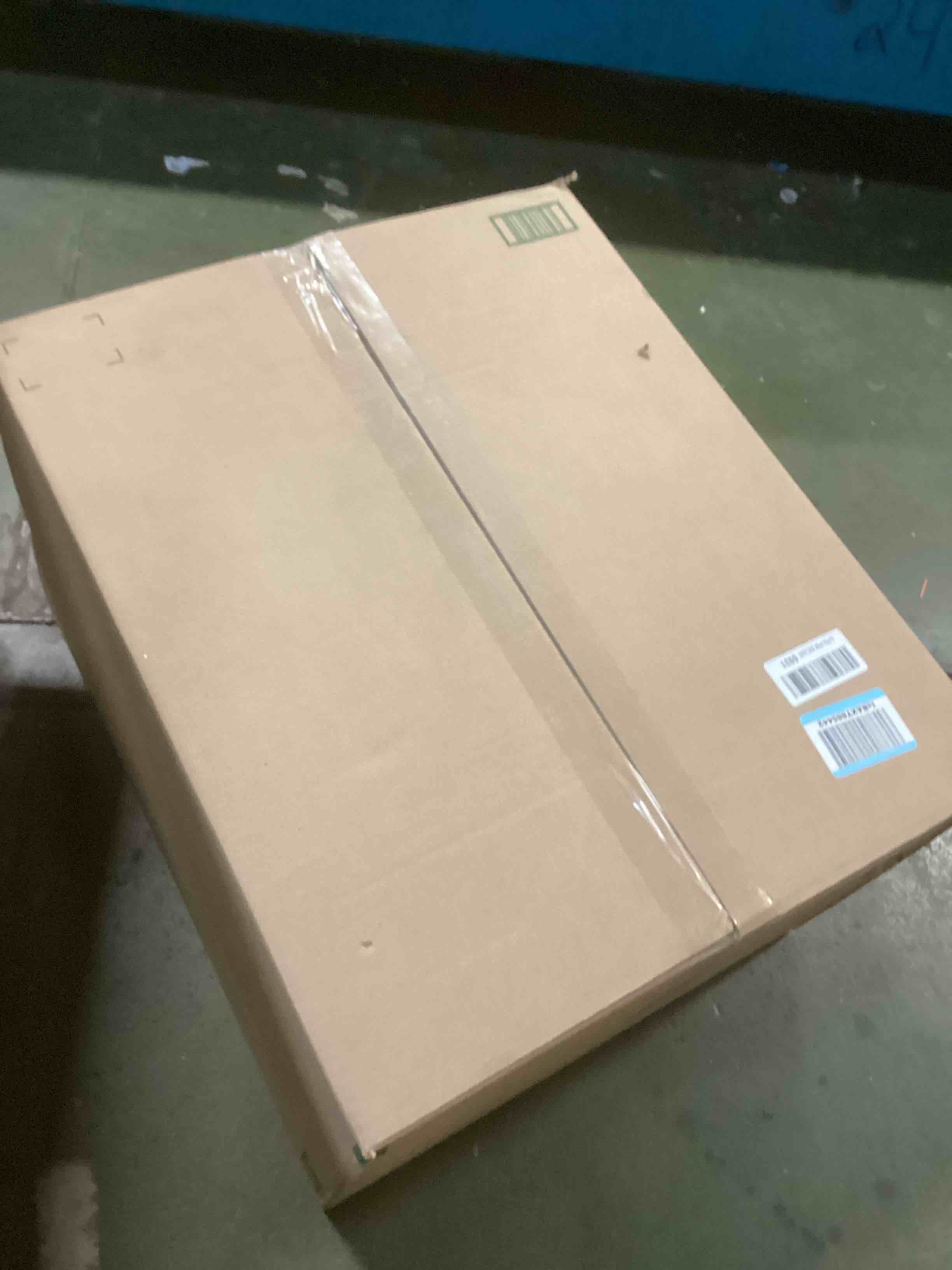 https://s3.amazonaws.com/lotting-images-prod/bidfta/TEA1307268_1741189627288.jpeg