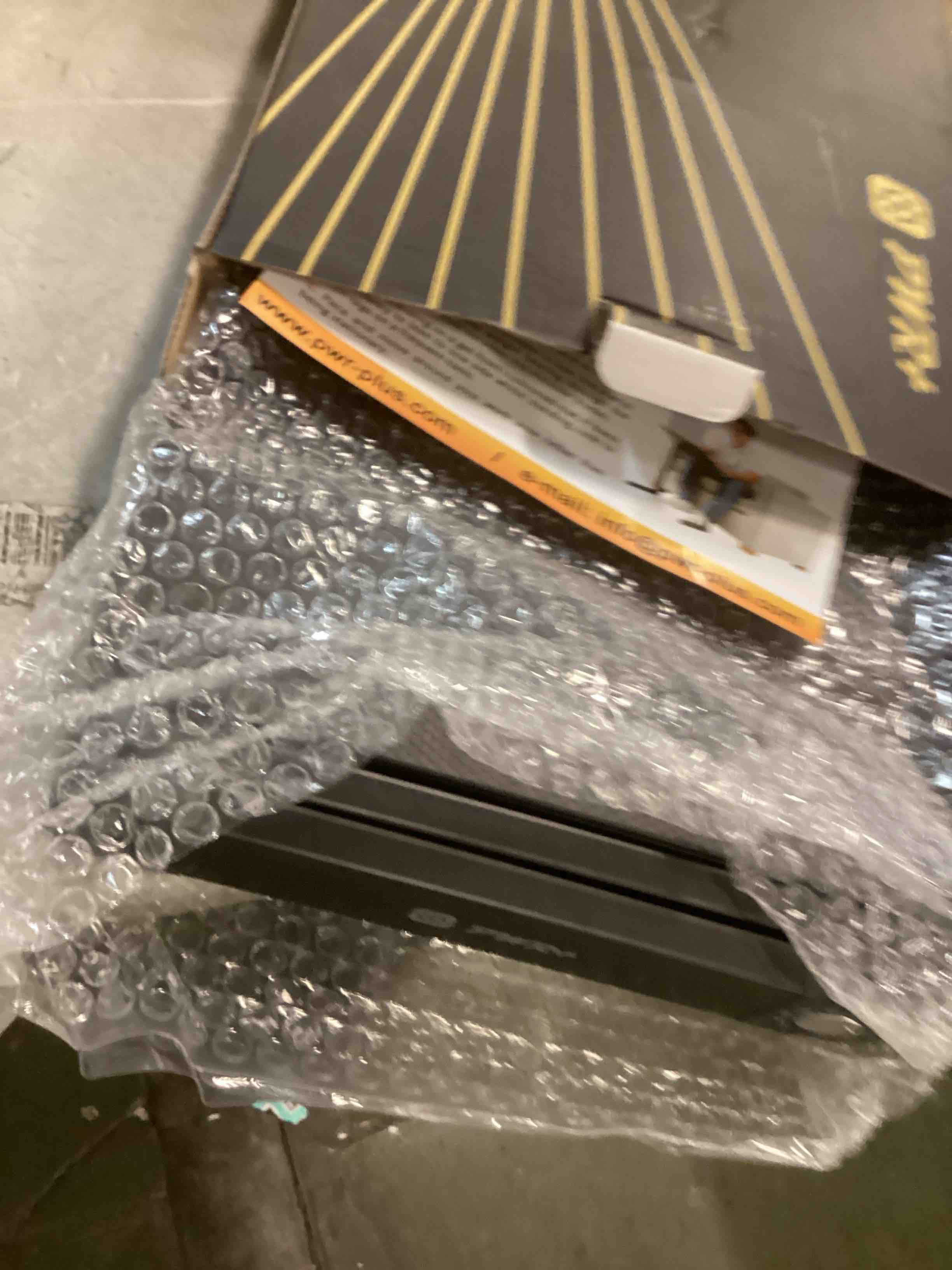 https://s3.amazonaws.com/lotting-images-prod/bidfta/TEA1307364_1741199306892.jpeg