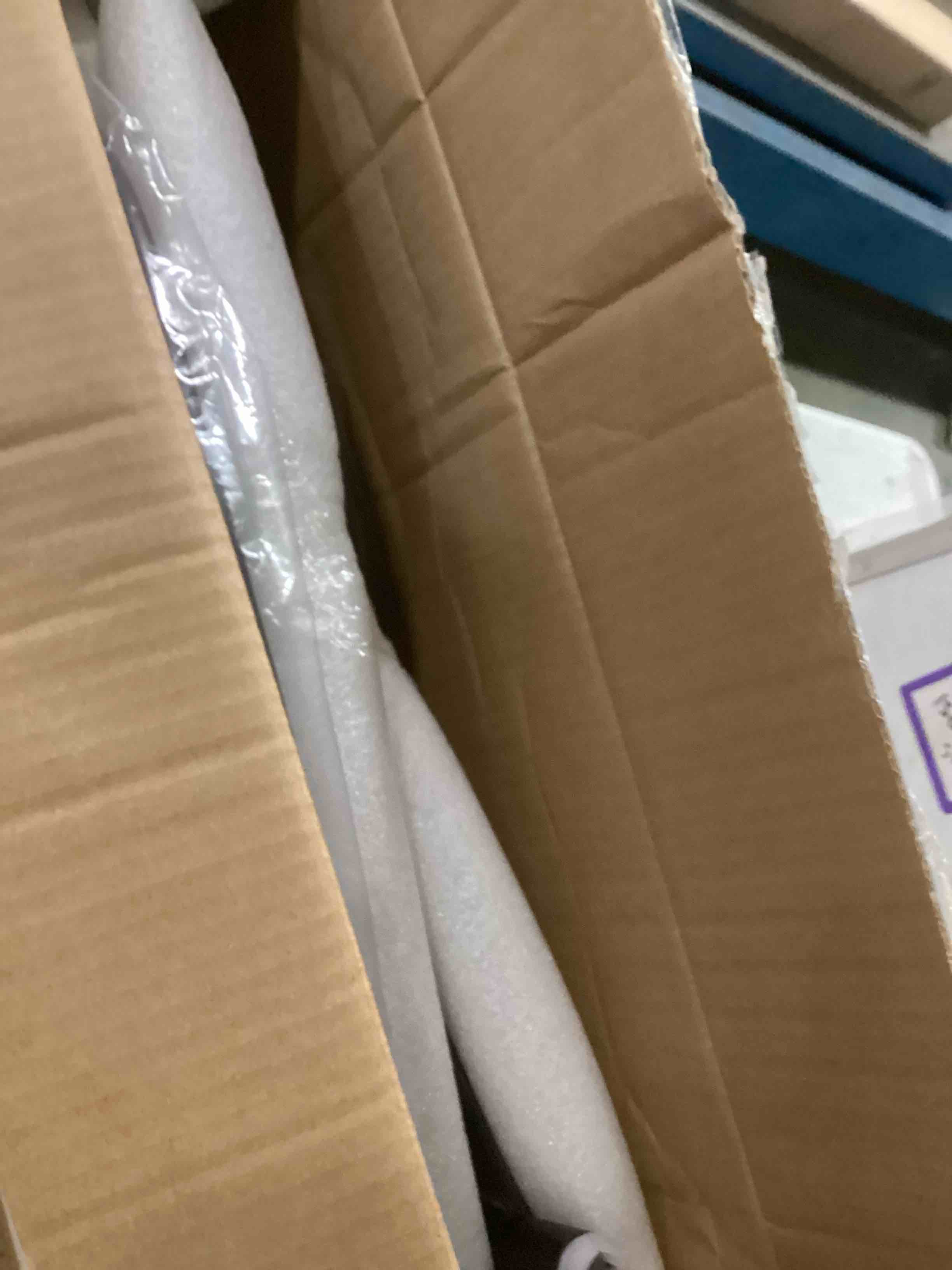 https://s3.amazonaws.com/lotting-images-prod/bidfta/TEA1307556_1741270445029.jpeg