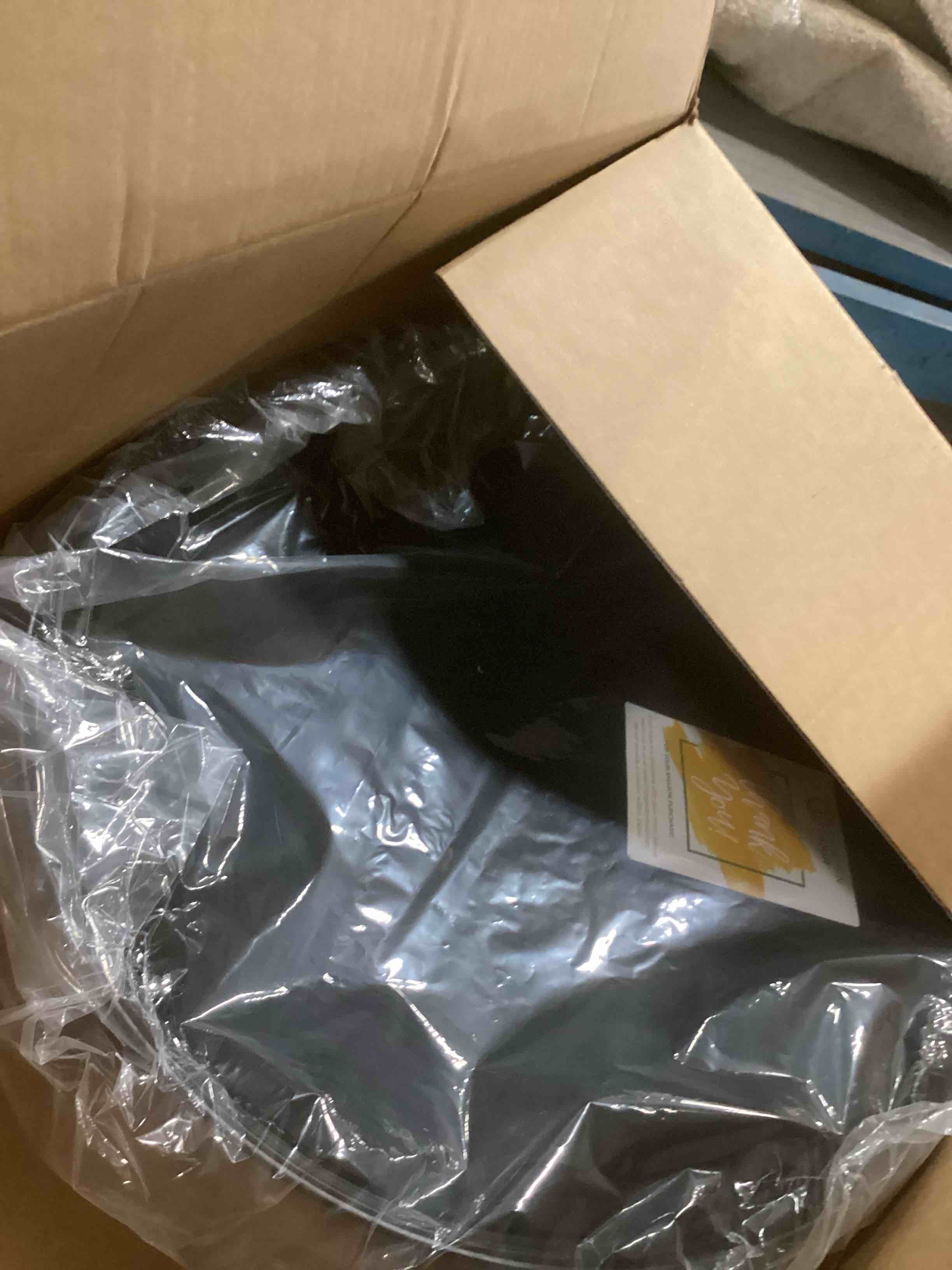 https://s3.amazonaws.com/lotting-images-prod/bidfta/TEA1307570_1741271949850.jpeg