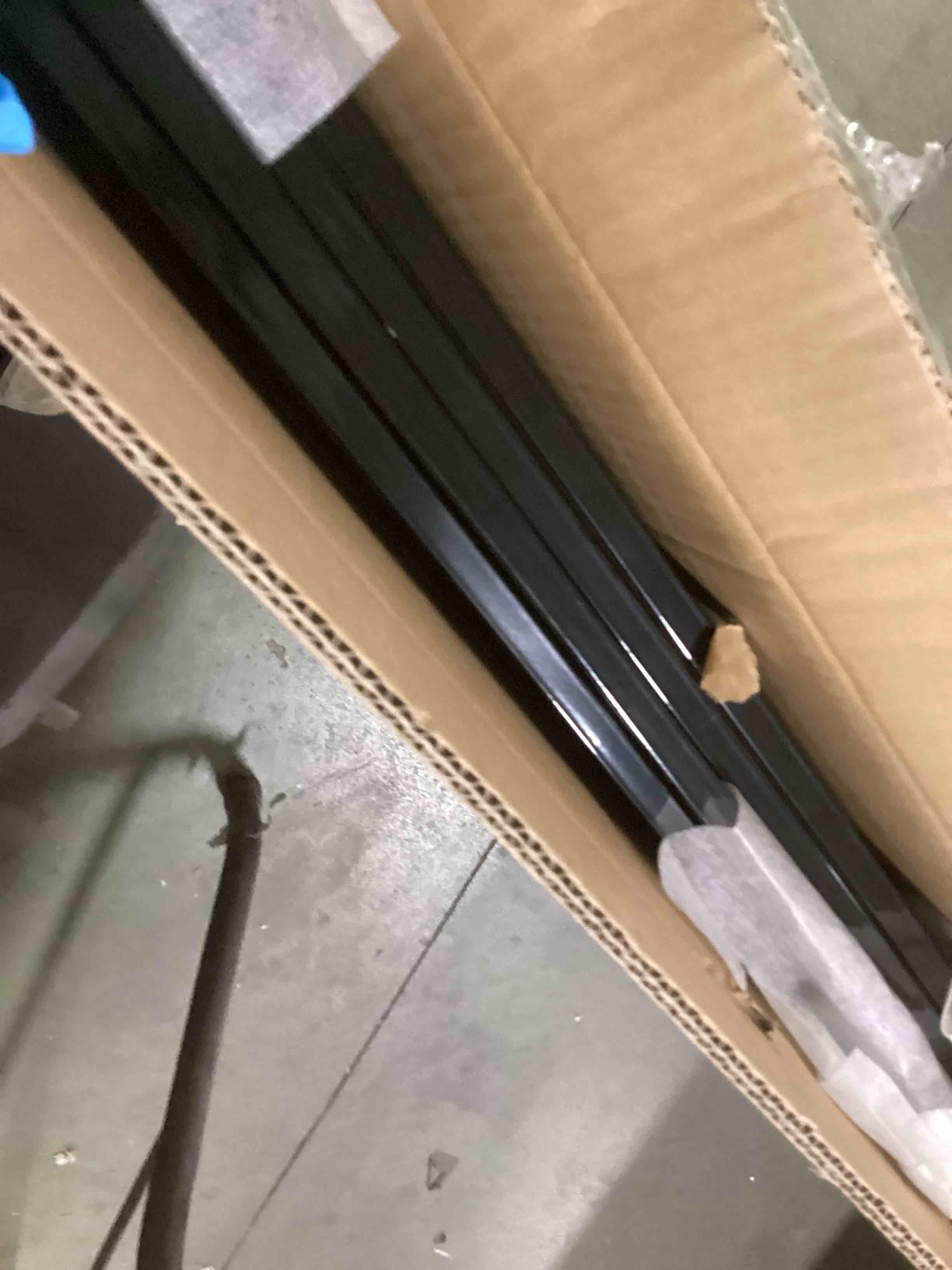 https://s3.amazonaws.com/lotting-images-prod/bidfta/TEA1308397_1741782080602.jpeg