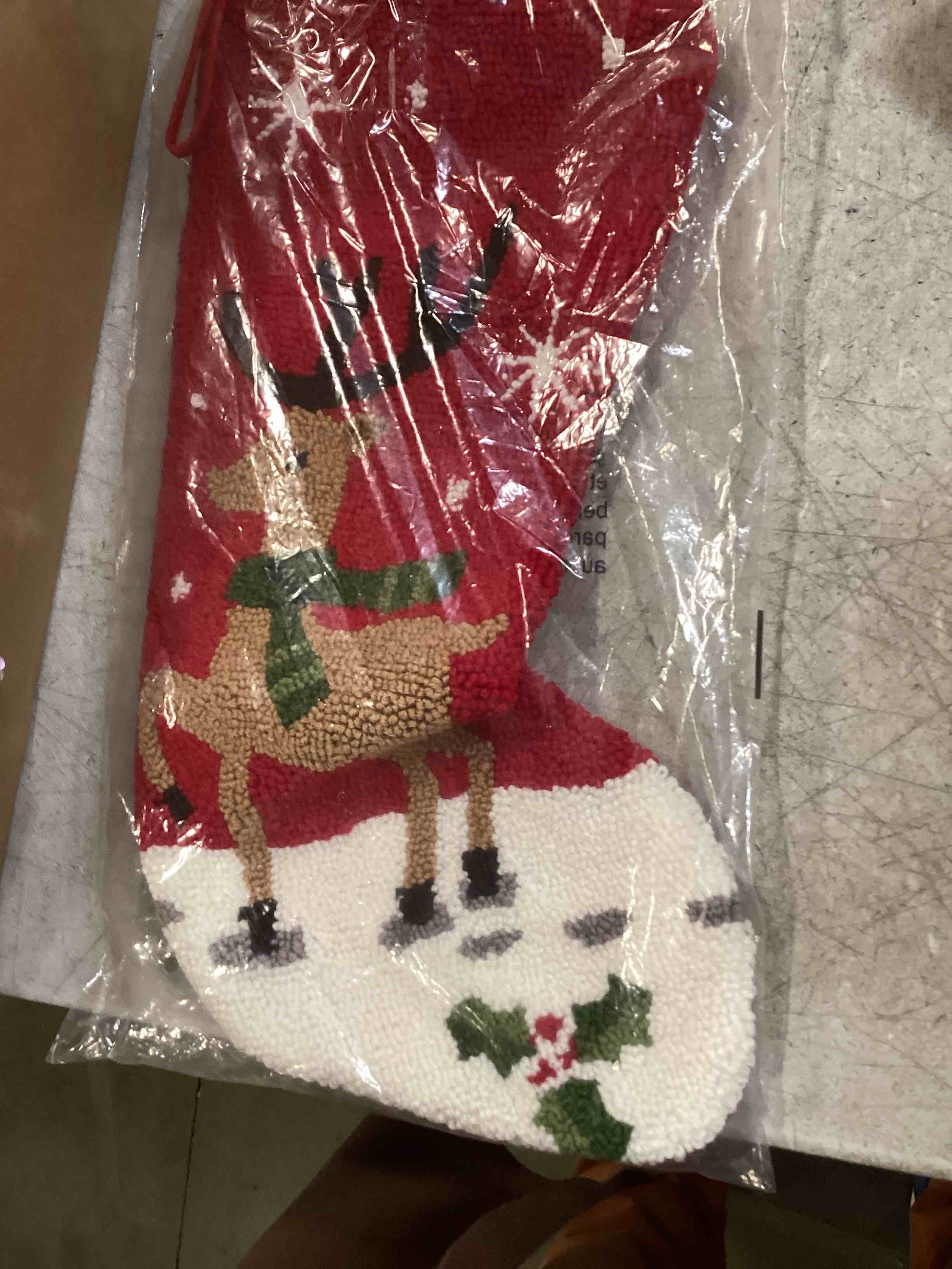 https://s3.amazonaws.com/lotting-images-prod/bidfta/TEA1308515_1741807293418.jpeg