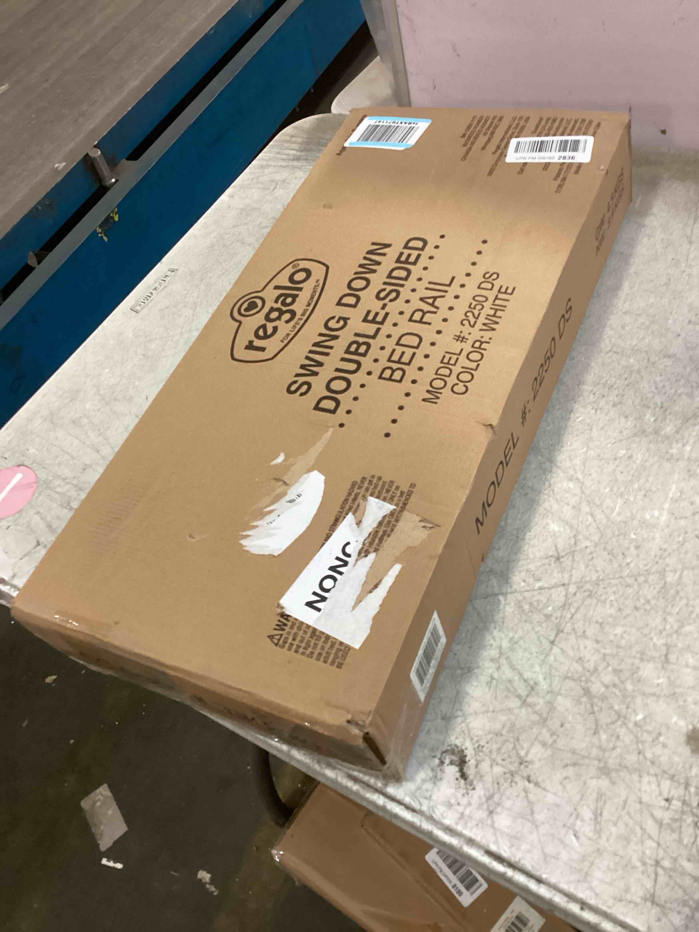 https://s3.amazonaws.com/lotting-images-prod/bidfta/TEA1310370_1741185611264.jpeg
