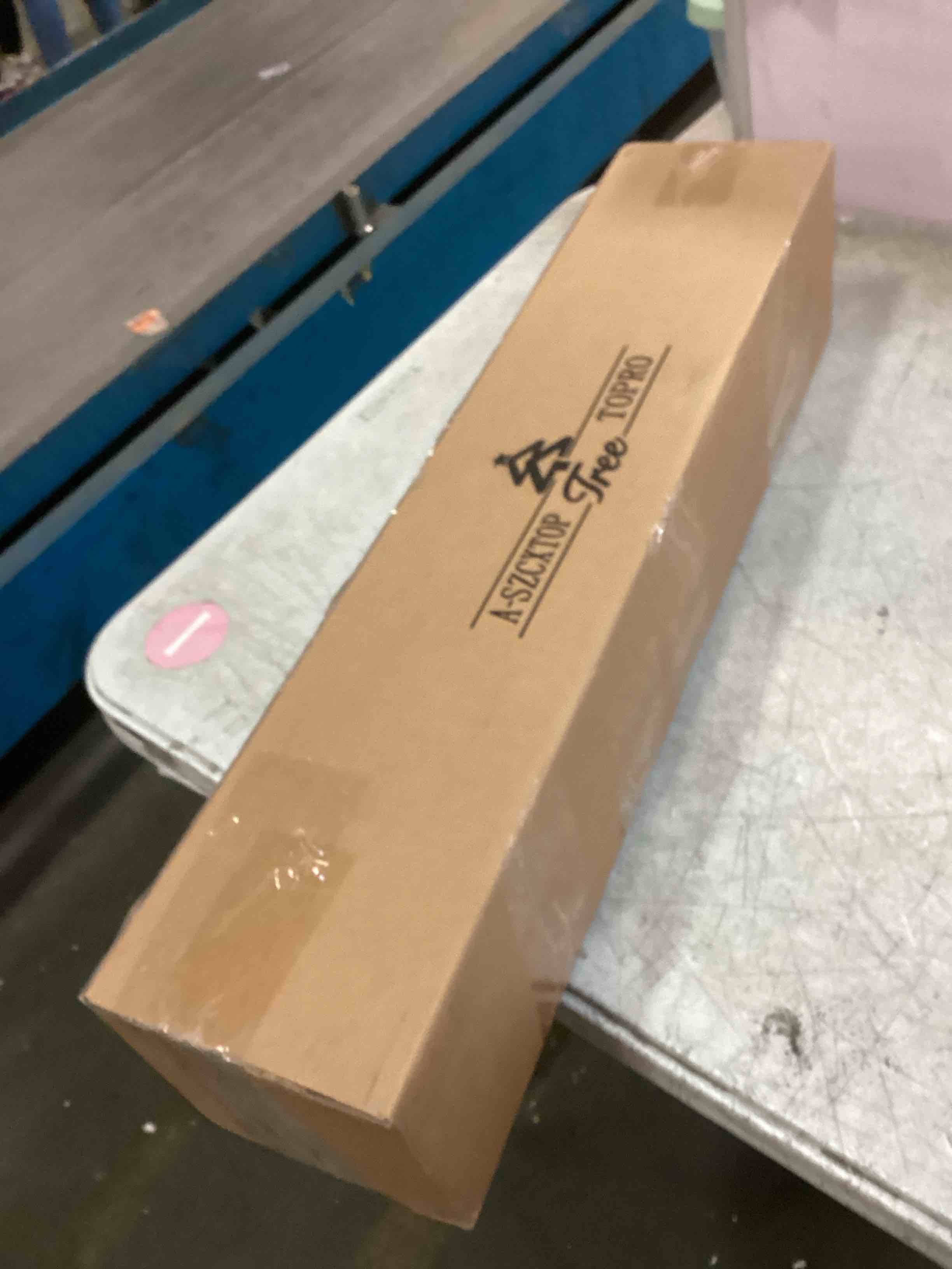 https://s3.amazonaws.com/lotting-images-prod/bidfta/TEA1310383_1741188182096.jpeg