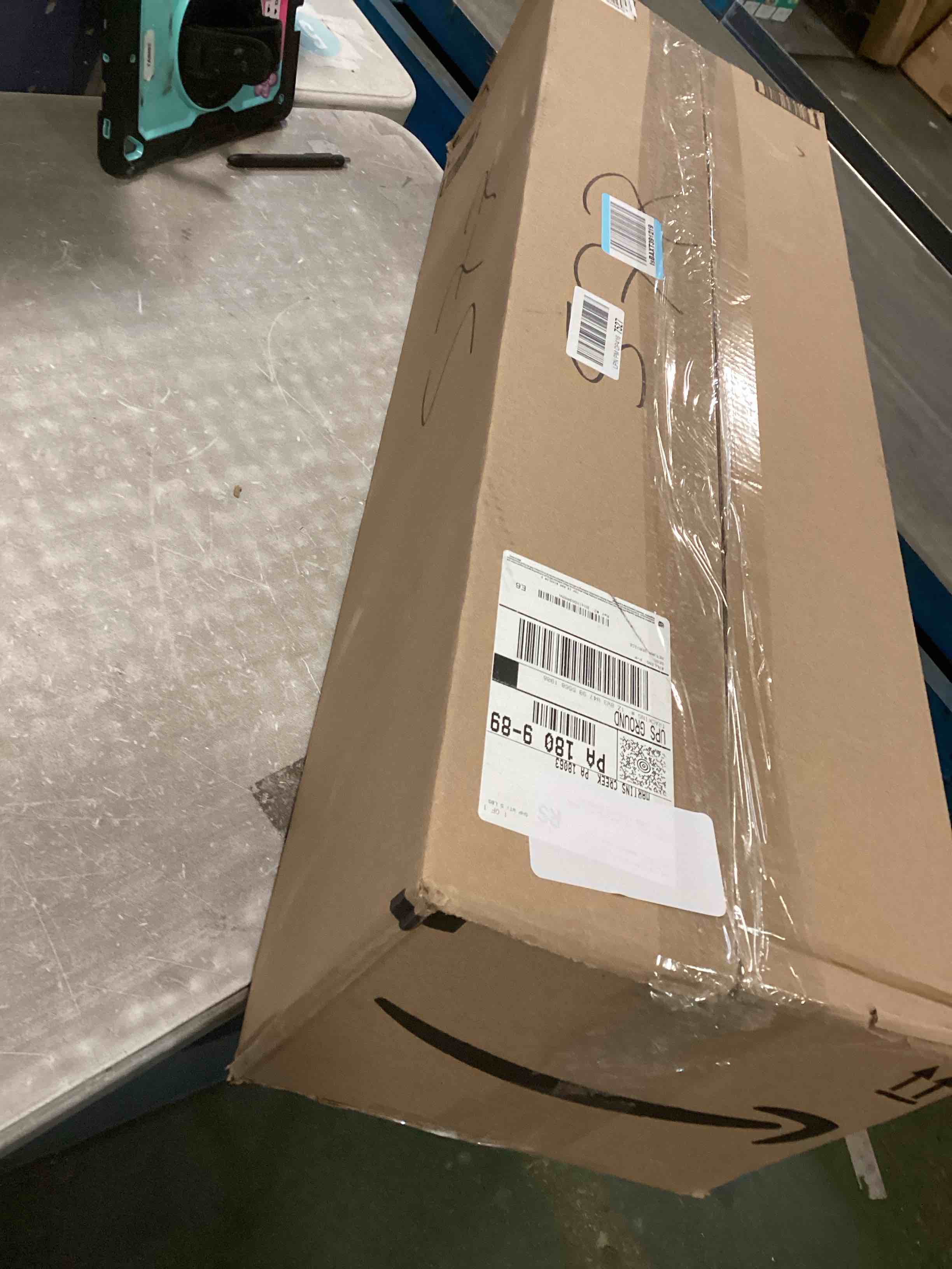 https://s3.amazonaws.com/lotting-images-prod/bidfta/TEA1311115_1741612194133.jpeg