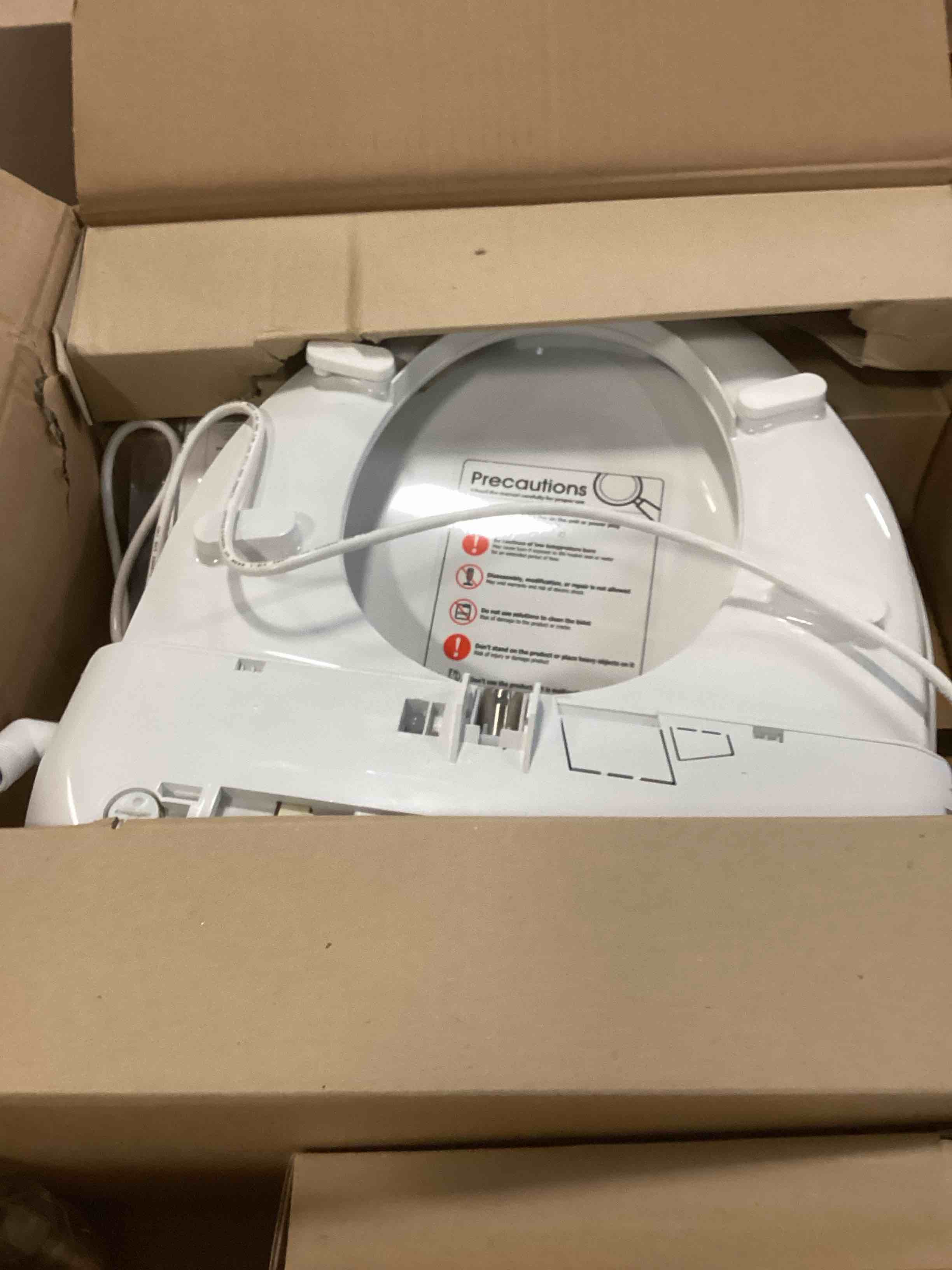 https://s3.amazonaws.com/lotting-images-prod/bidfta/TEA1311228_1741627599383.jpeg